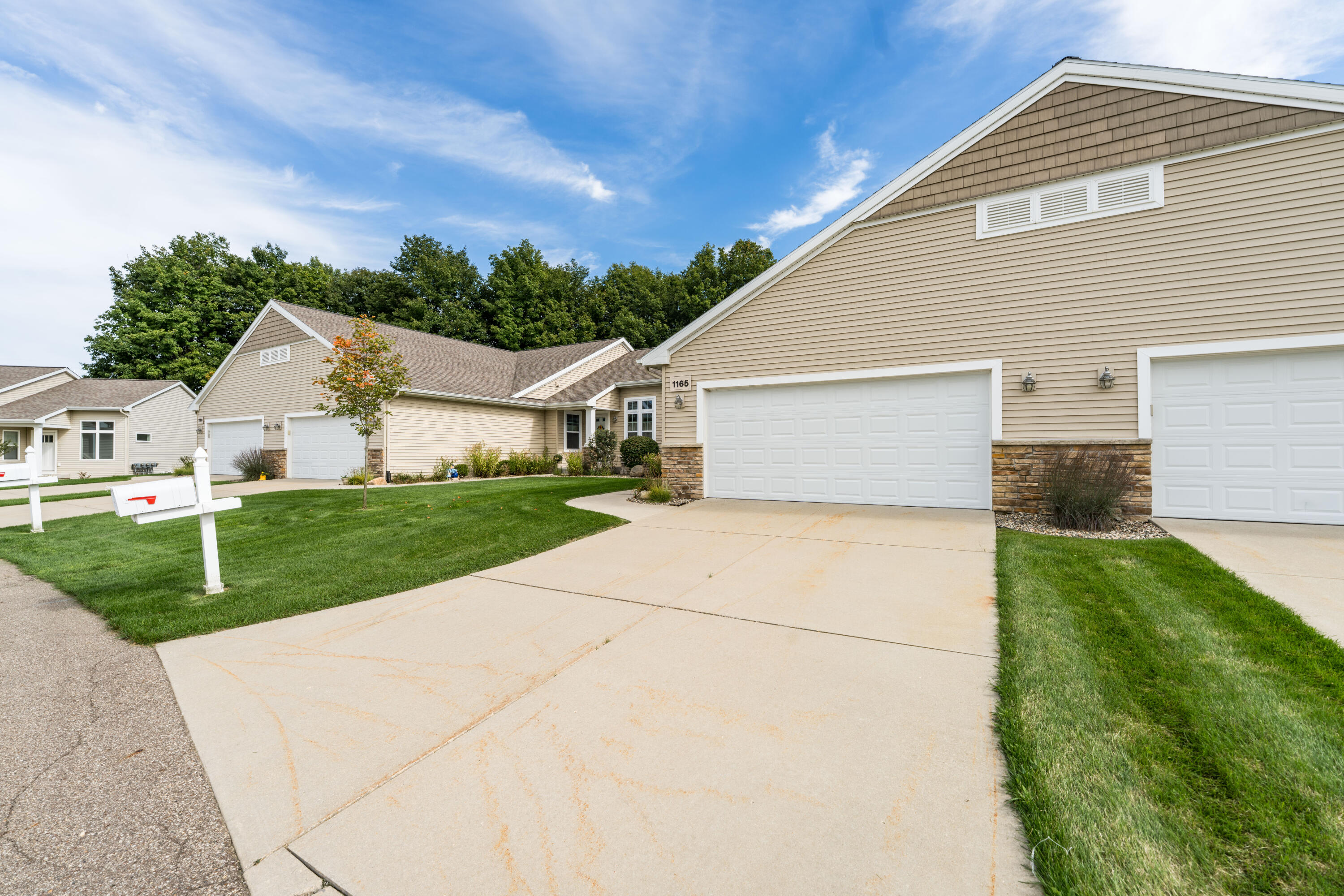 1165 S Village Circle Kalamazoo MI 49009
