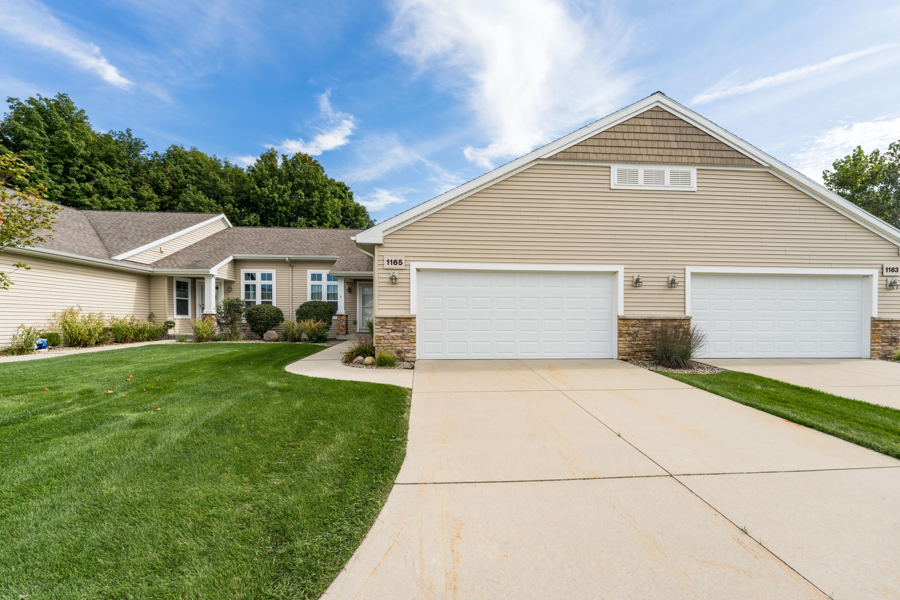 1165 S Village Circle Kalamazoo MI 49009