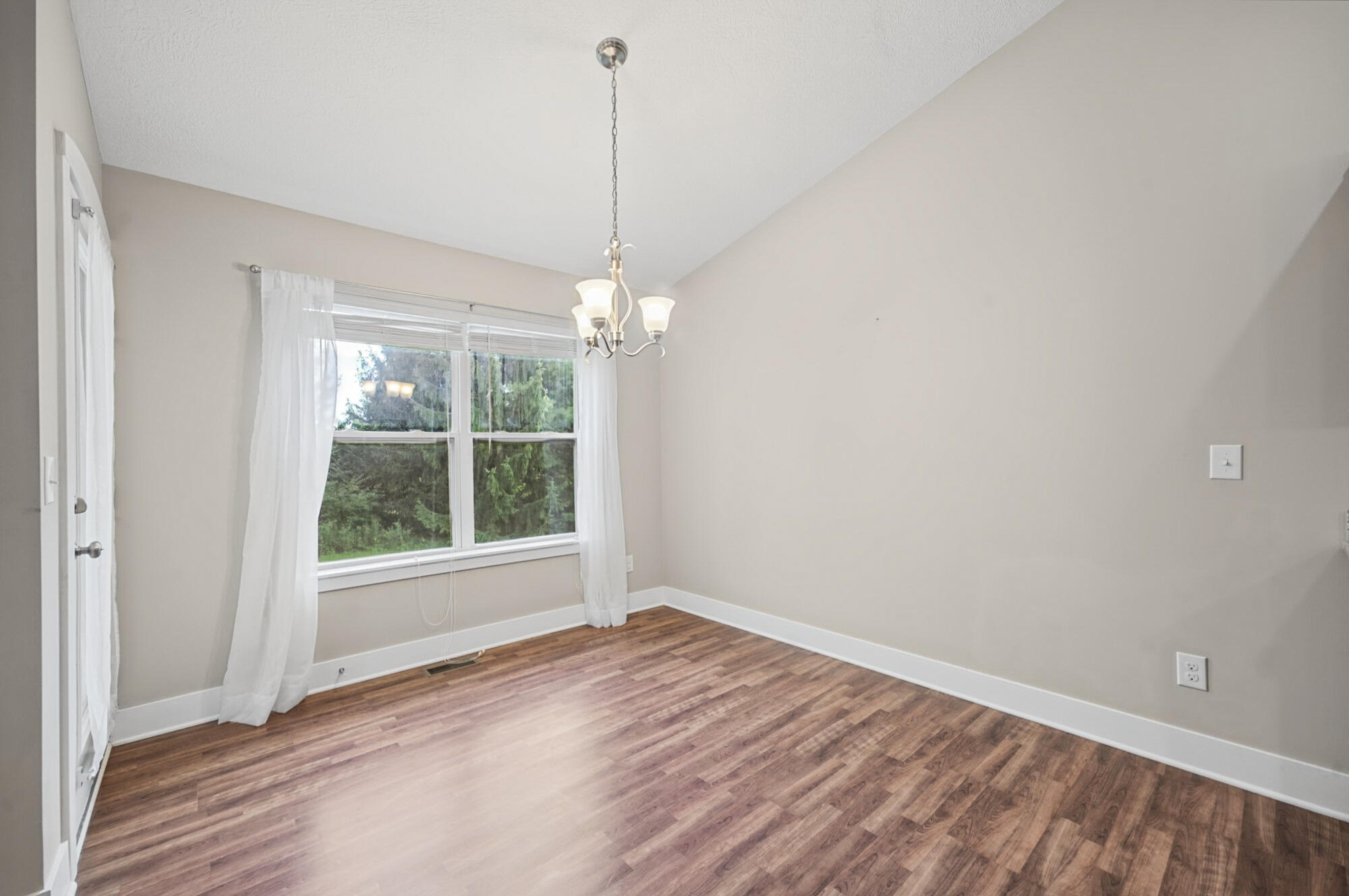 1165 S Village Circle Kalamazoo MI 49009