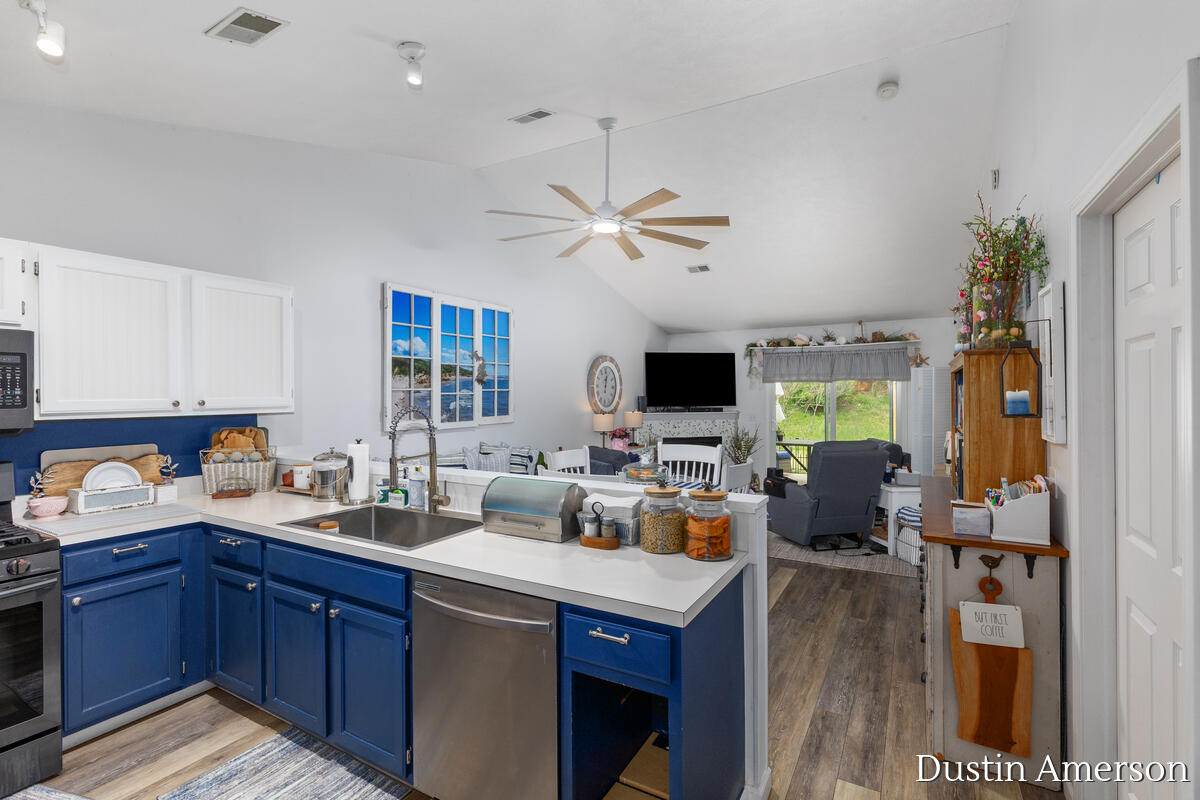 4212 Peak Lane NE Grand Rapids MI 49525
