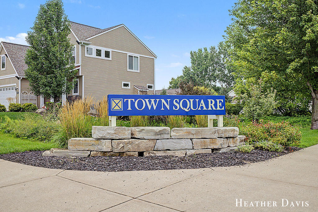 6955 Myers Lake Avenue NE Rockford MI 49341