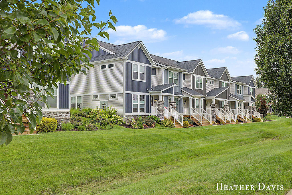 6955 Myers Lake Avenue NE Rockford MI 49341