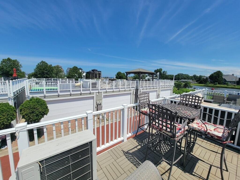 19 Lighthouse Point New Buffalo MI 49117