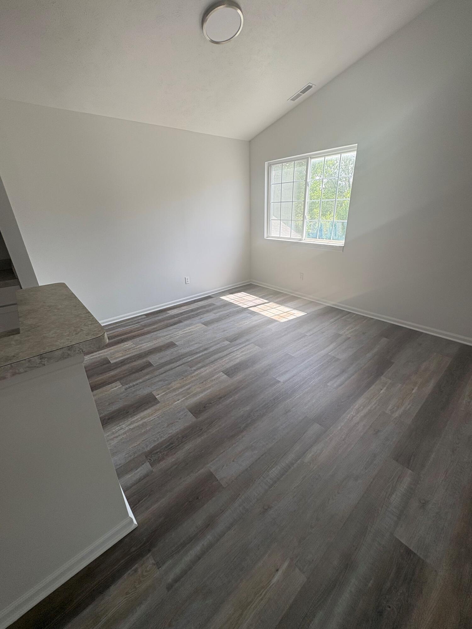 194 Hunters Lane NE Rockford MI 49341