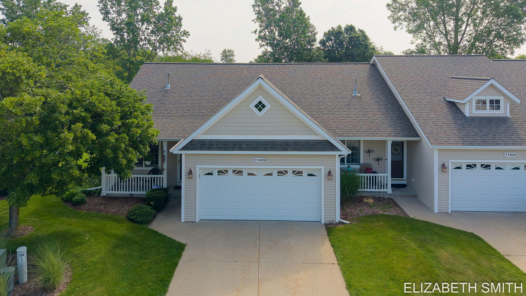 11409 N Lake Drive Holland MI 49424