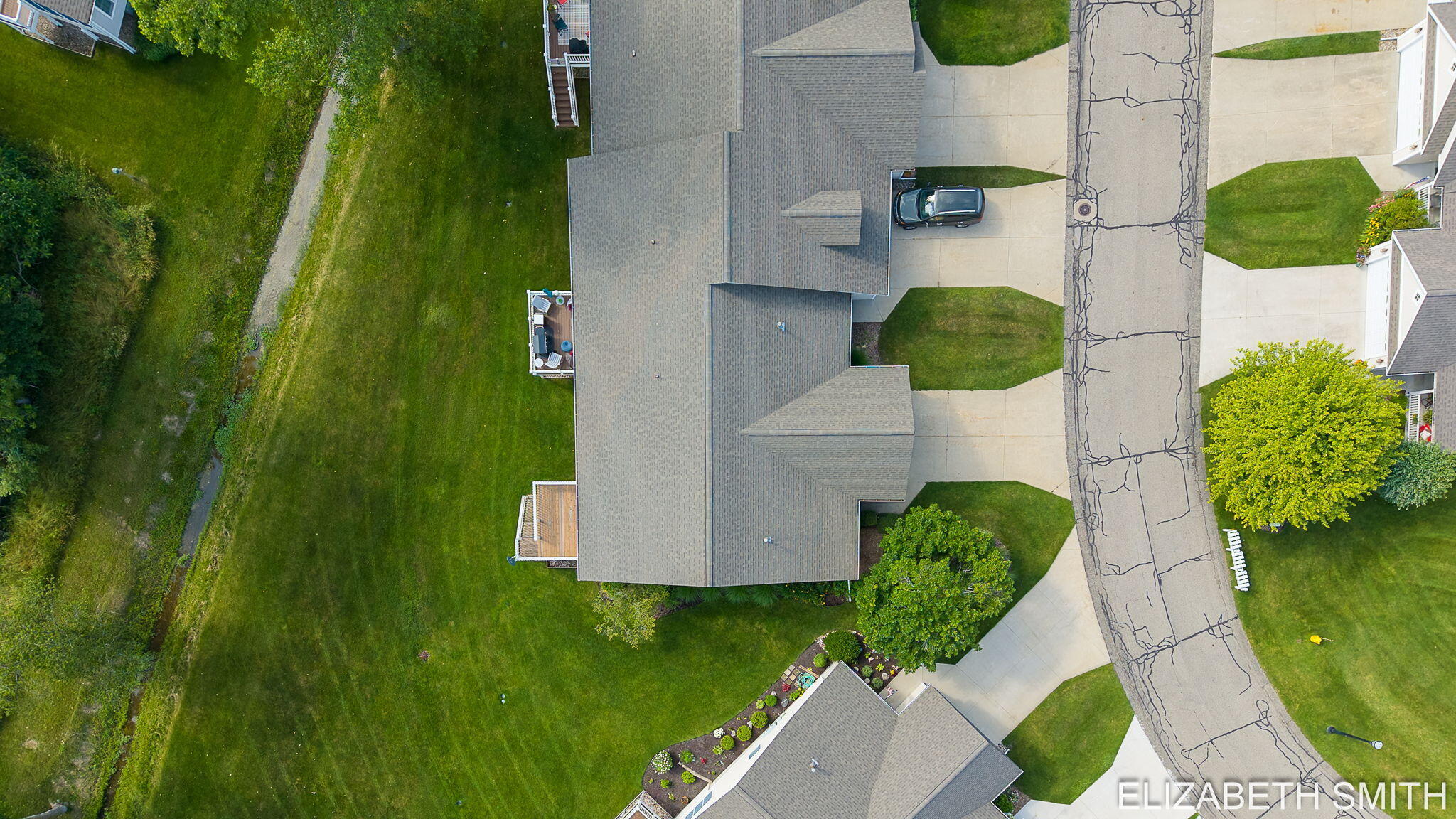 11409 N Lake Drive Holland MI 49424