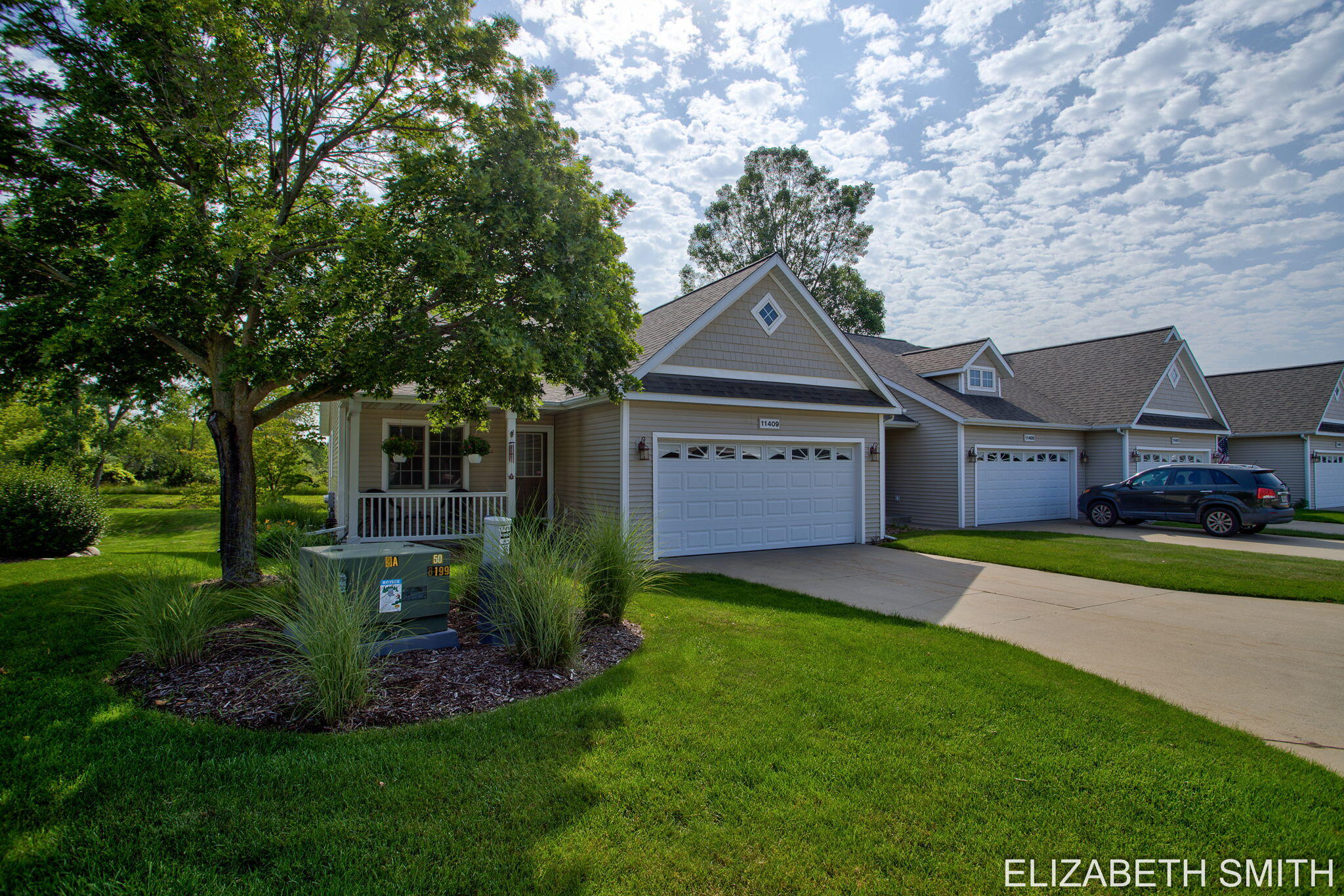 11409 N Lake Drive Holland MI 49424