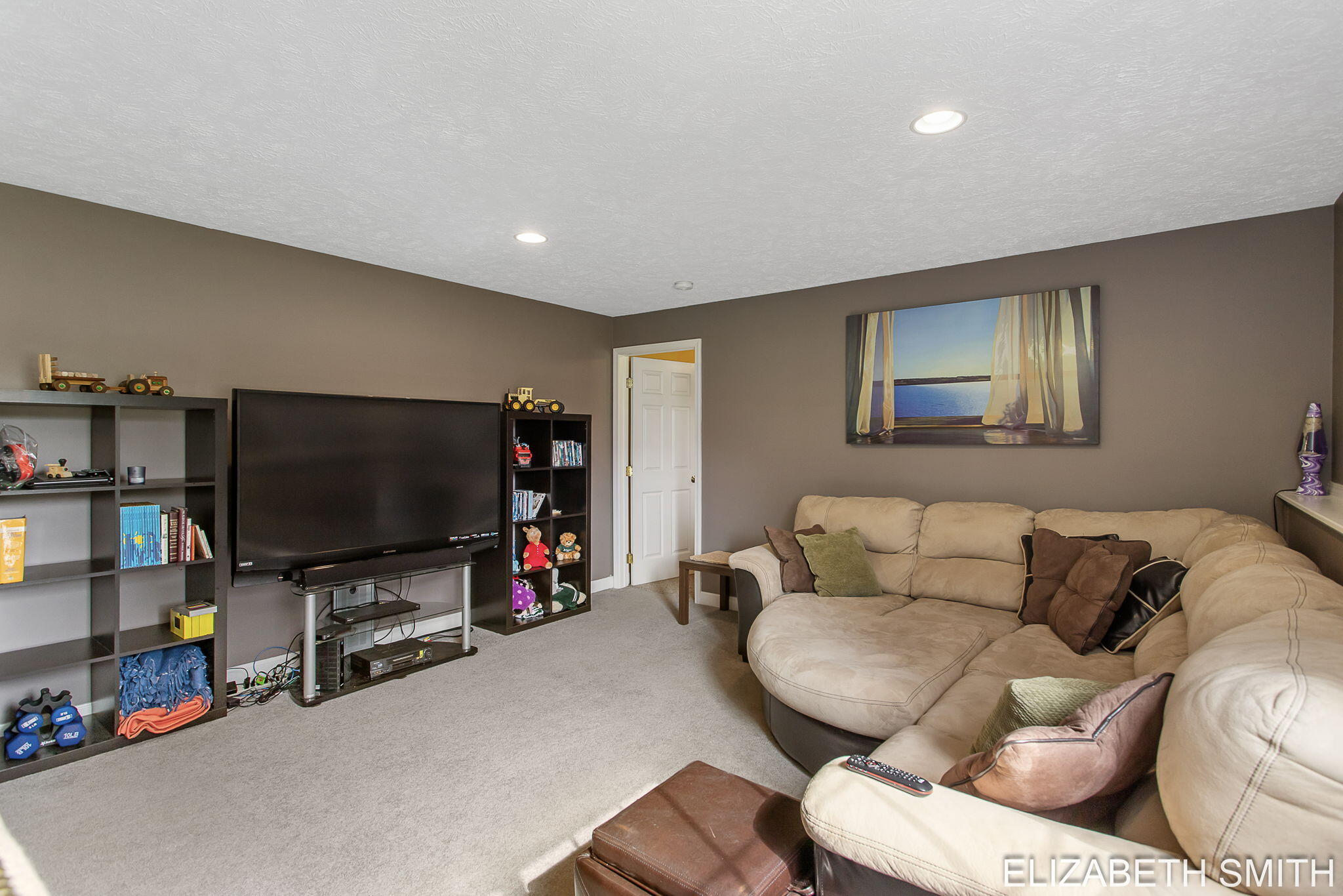 11409 N Lake Drive Holland MI 49424