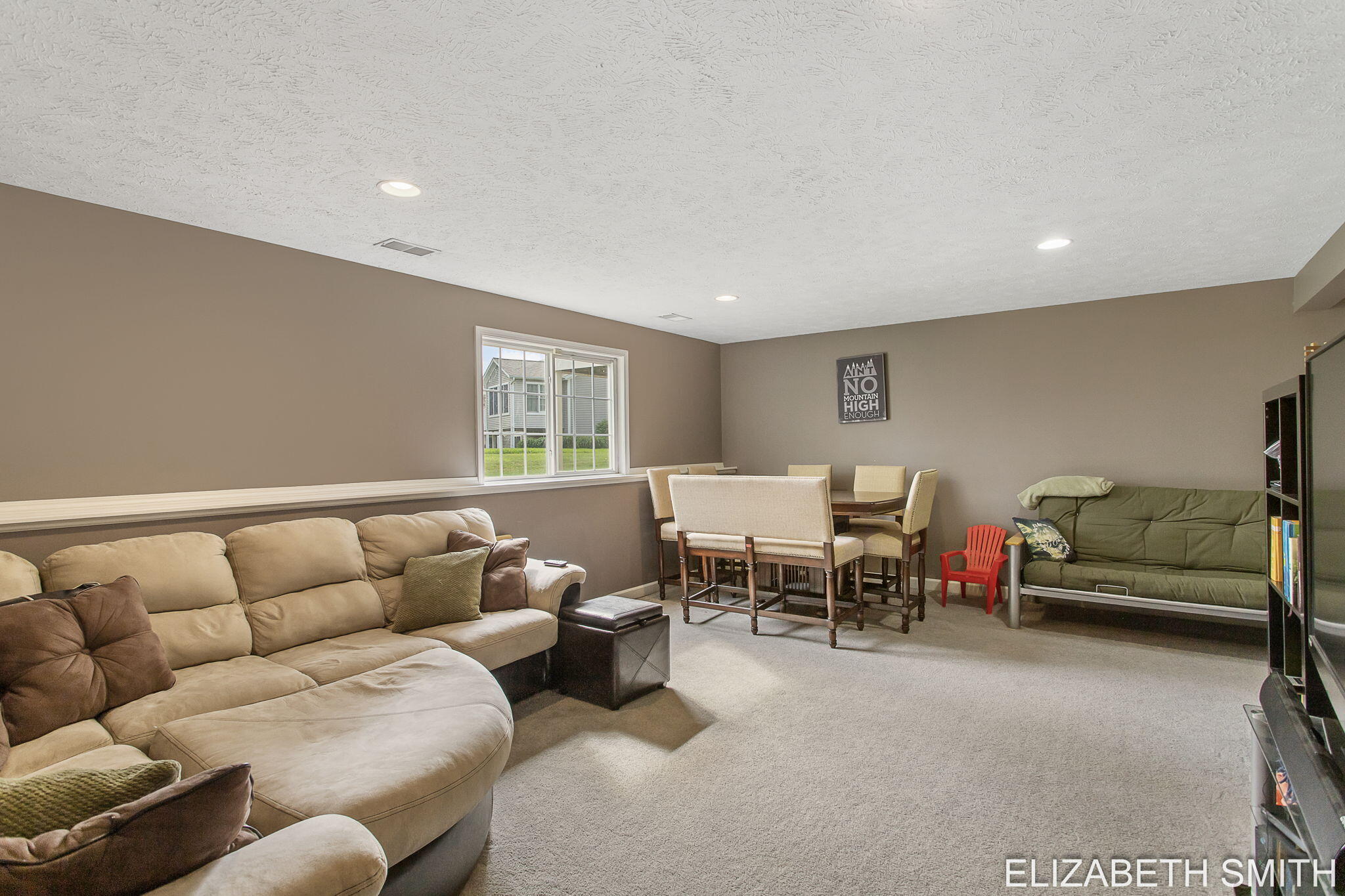 11409 N Lake Drive Holland MI 49424