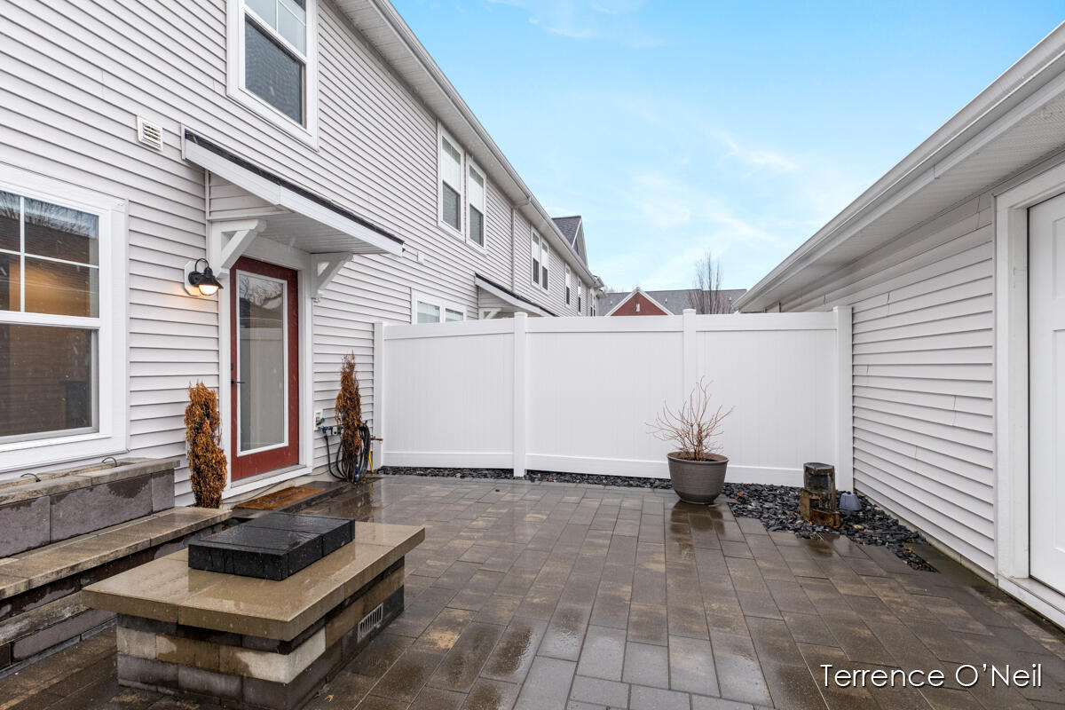 6738 Promenade Street NE Rockford MI 49341