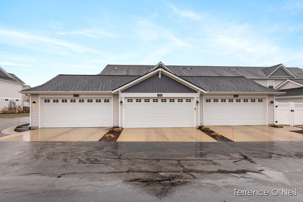 6738 Promenade Street NE Rockford MI 49341