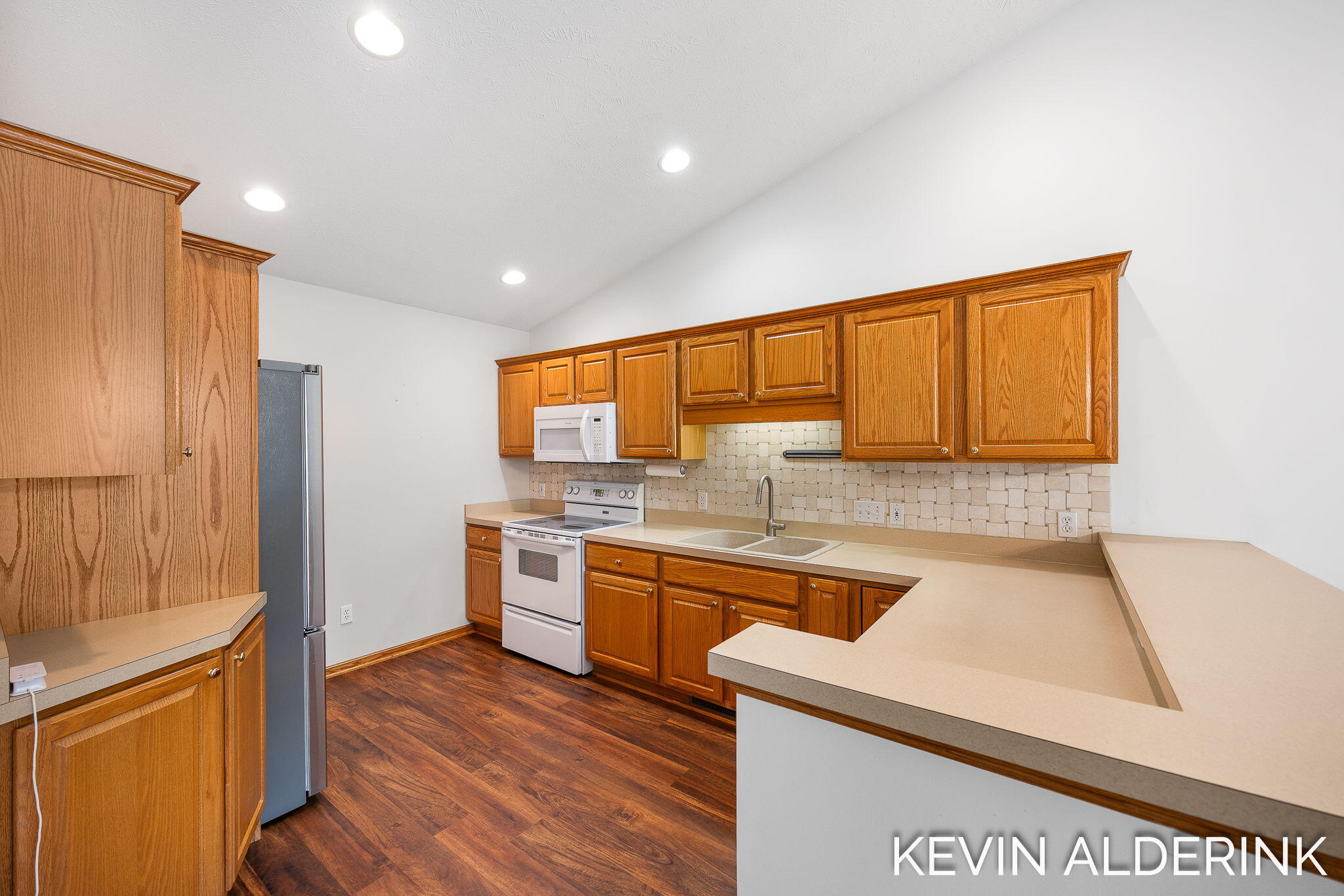 8872 N Peninsula Court Zeeland MI 49464
