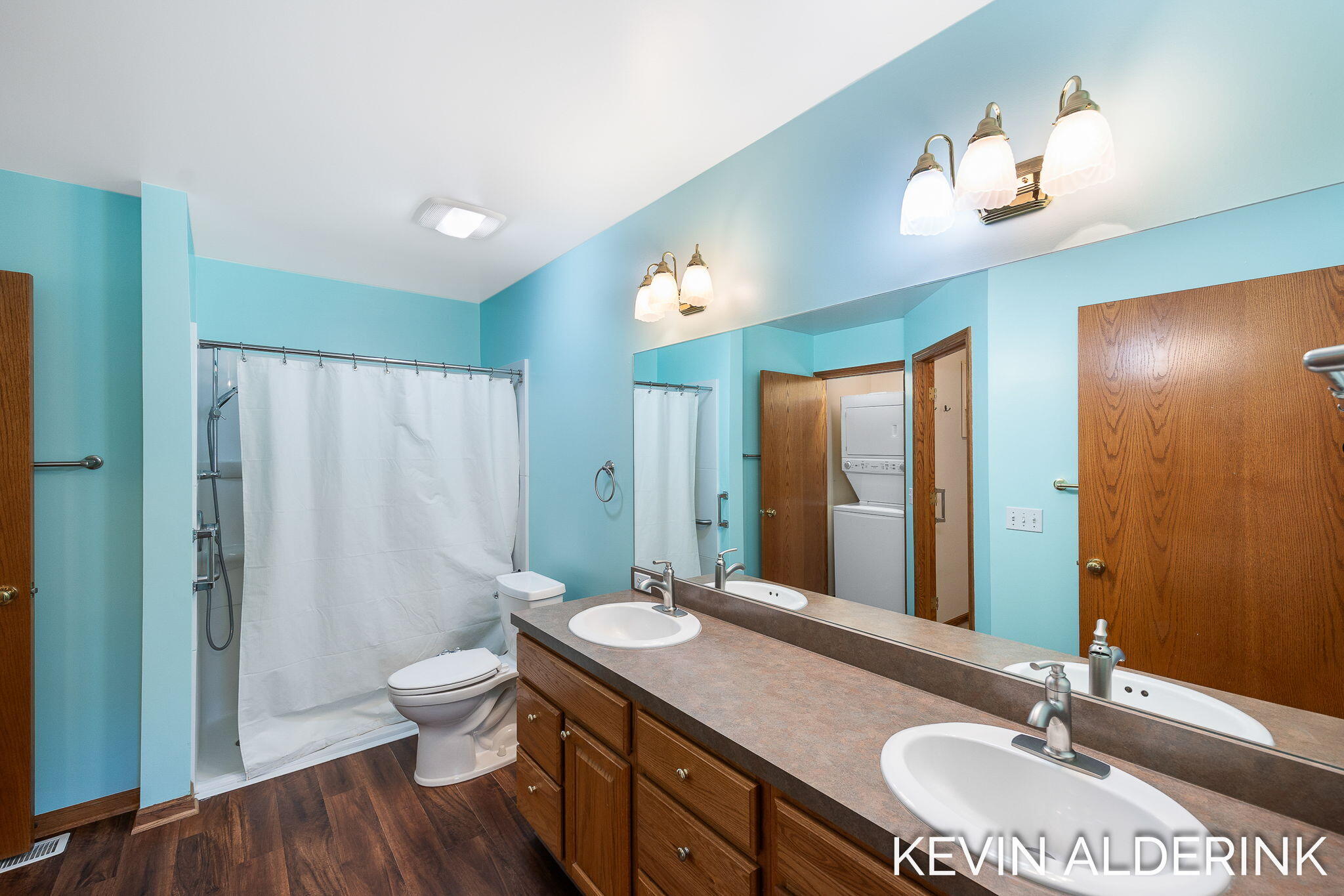 8872 N Peninsula Court Zeeland MI 49464
