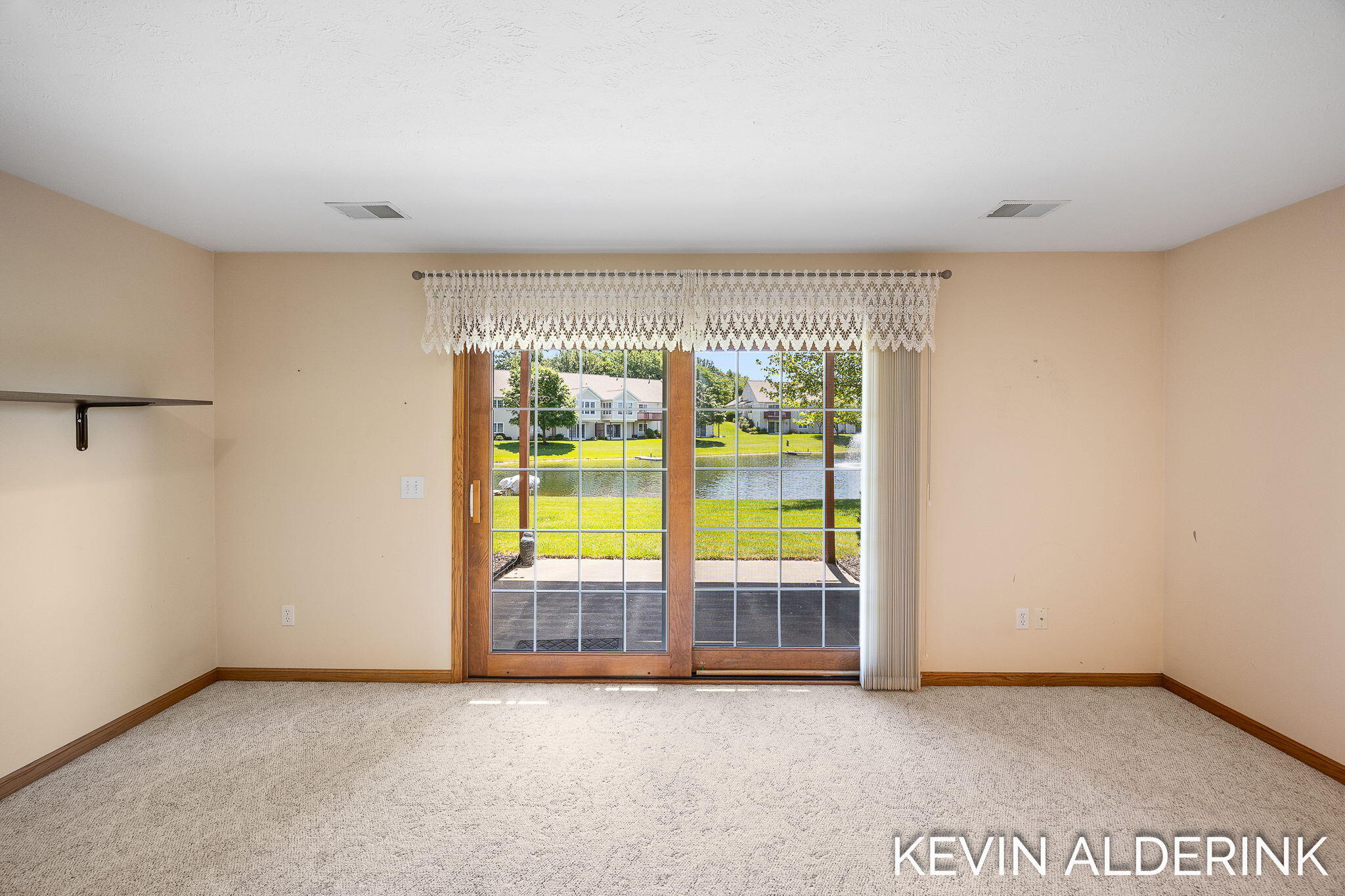 8872 N Peninsula Court Zeeland MI 49464