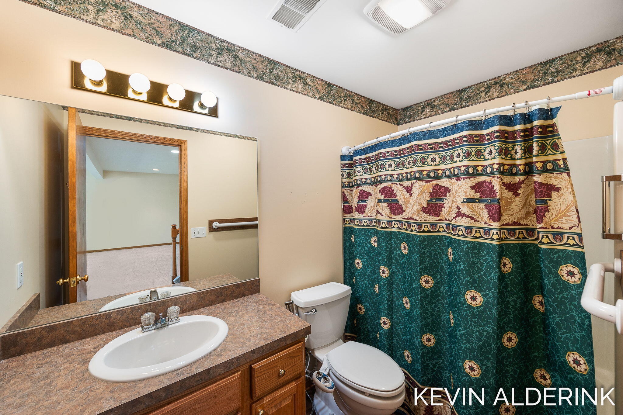 8872 N Peninsula Court Zeeland MI 49464
