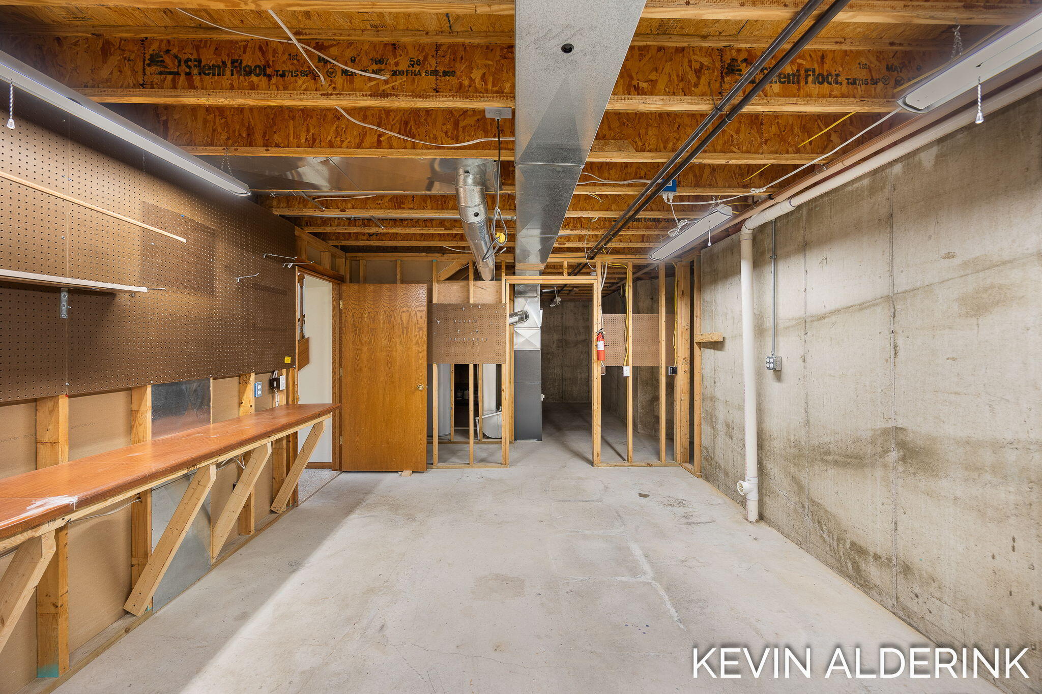 8872 N Peninsula Court Zeeland MI 49464