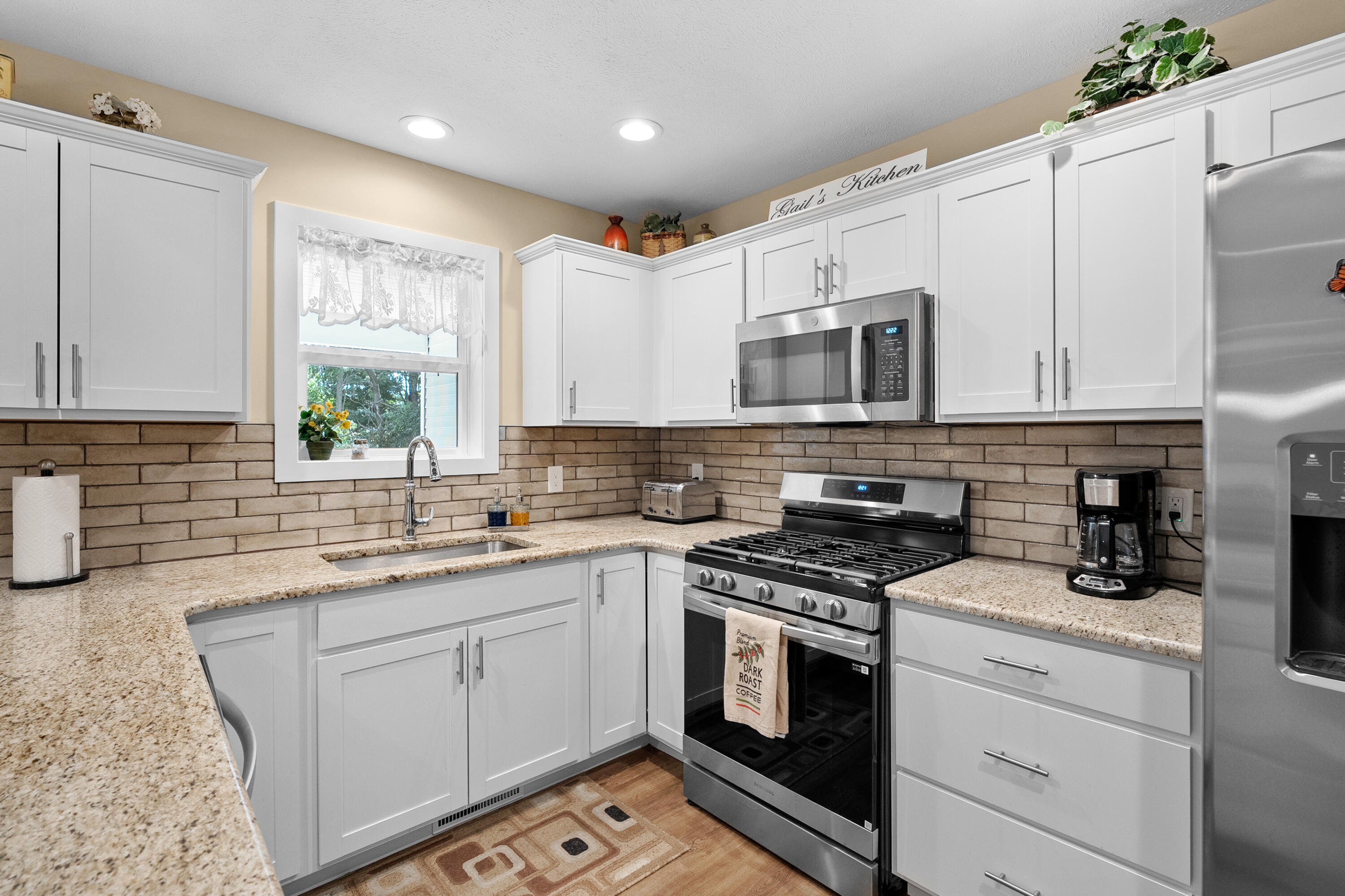 10401 Cougar Lane Portage MI 49024
