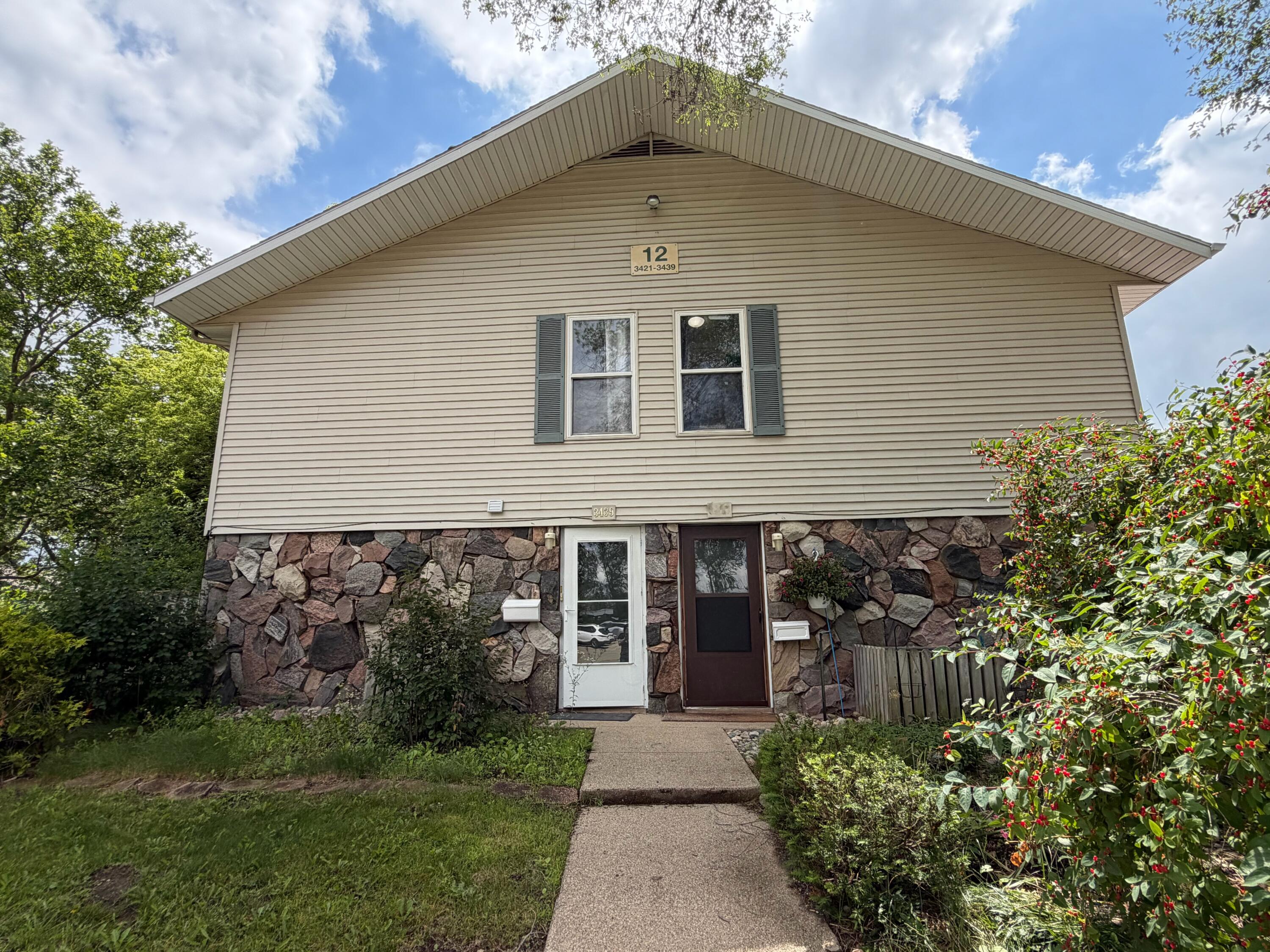 3439 Kenbrooke Court Kalamazoo MI 49006