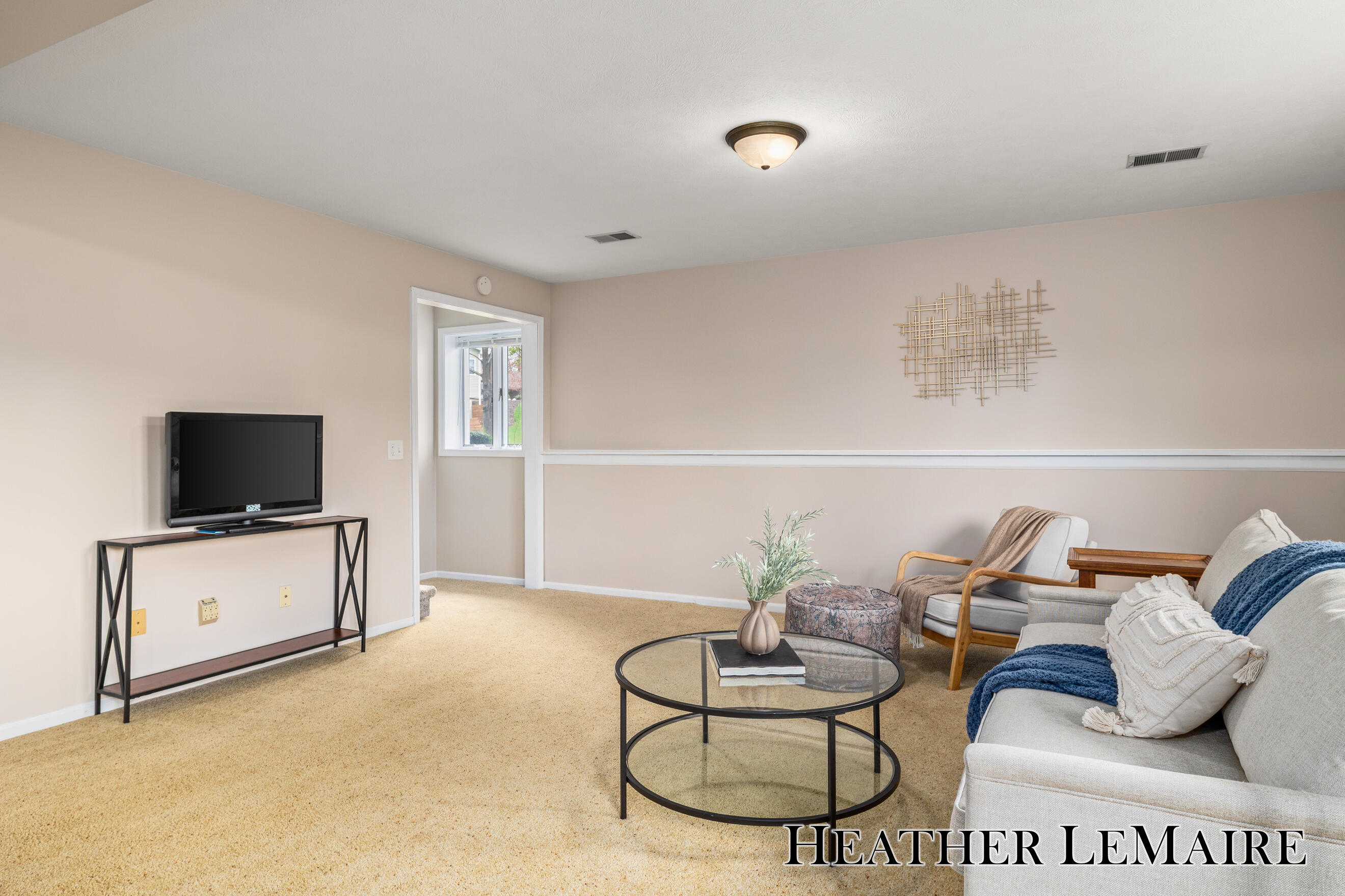 4973 N Valley Drive NE Grand Rapids MI 49525