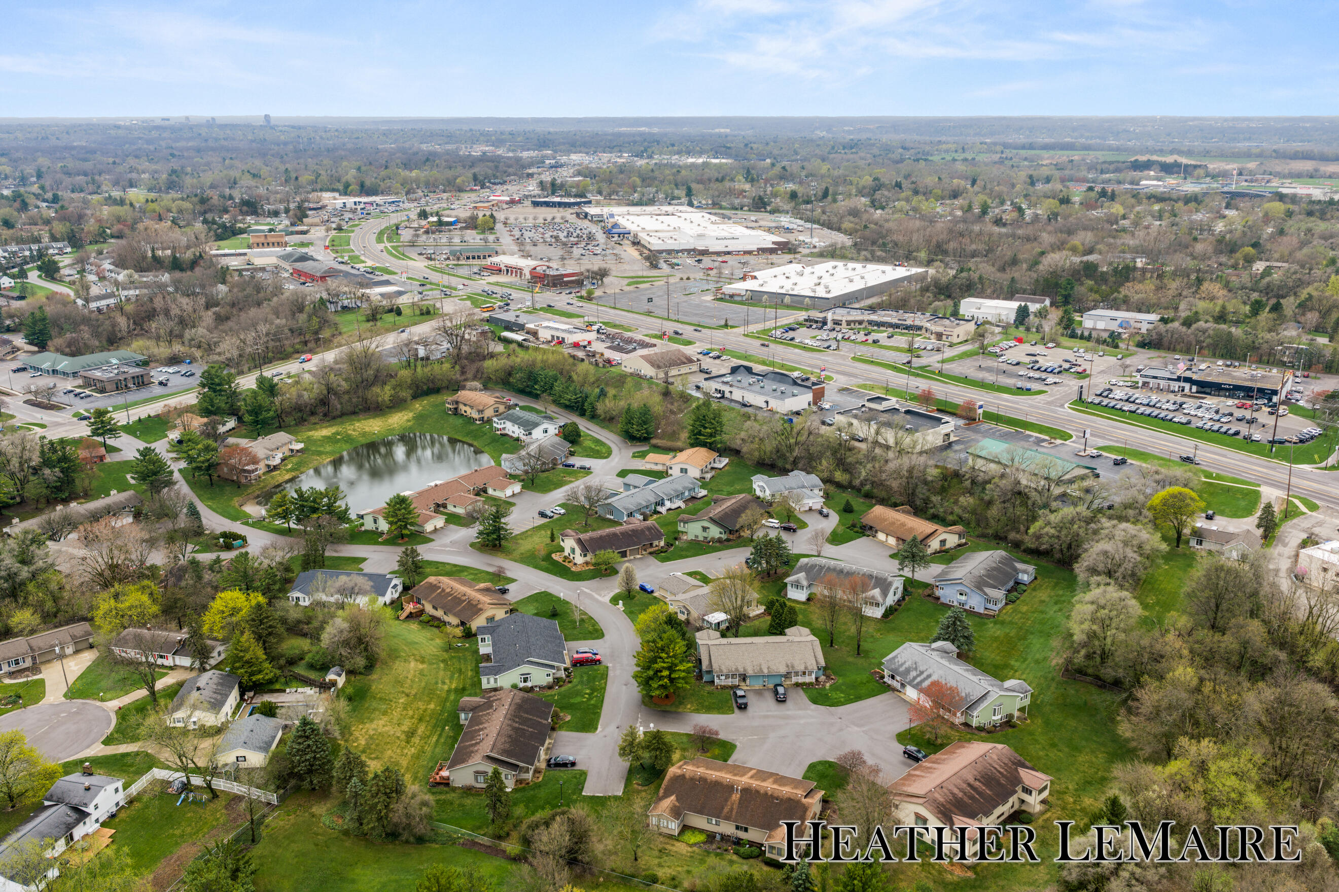 4973 N Valley Drive NE Grand Rapids MI 49525
