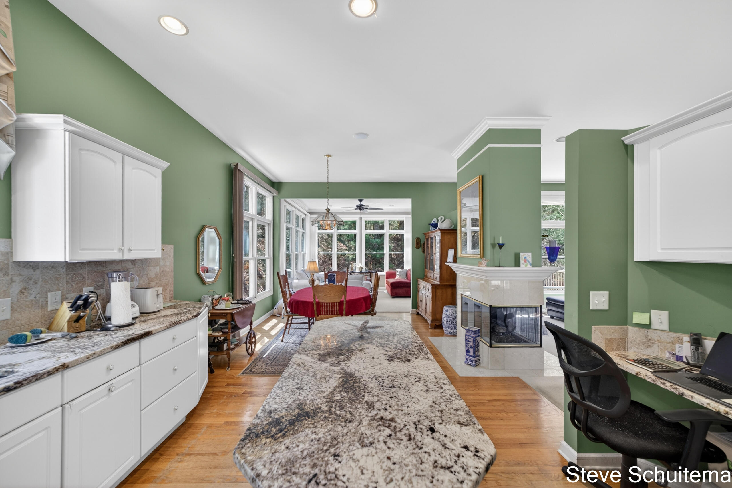 1949 Forest Glen Drive Muskegon MI 49441