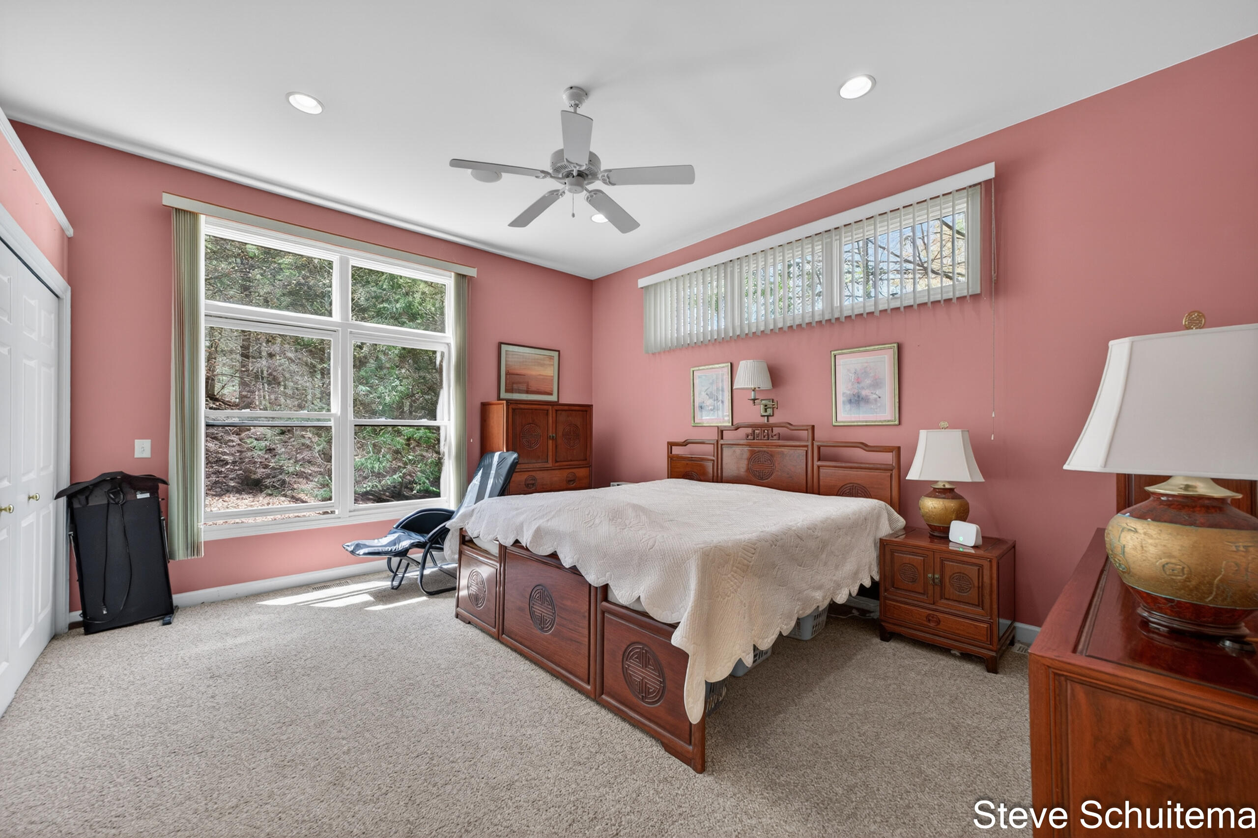 1949 Forest Glen Drive Muskegon MI 49441