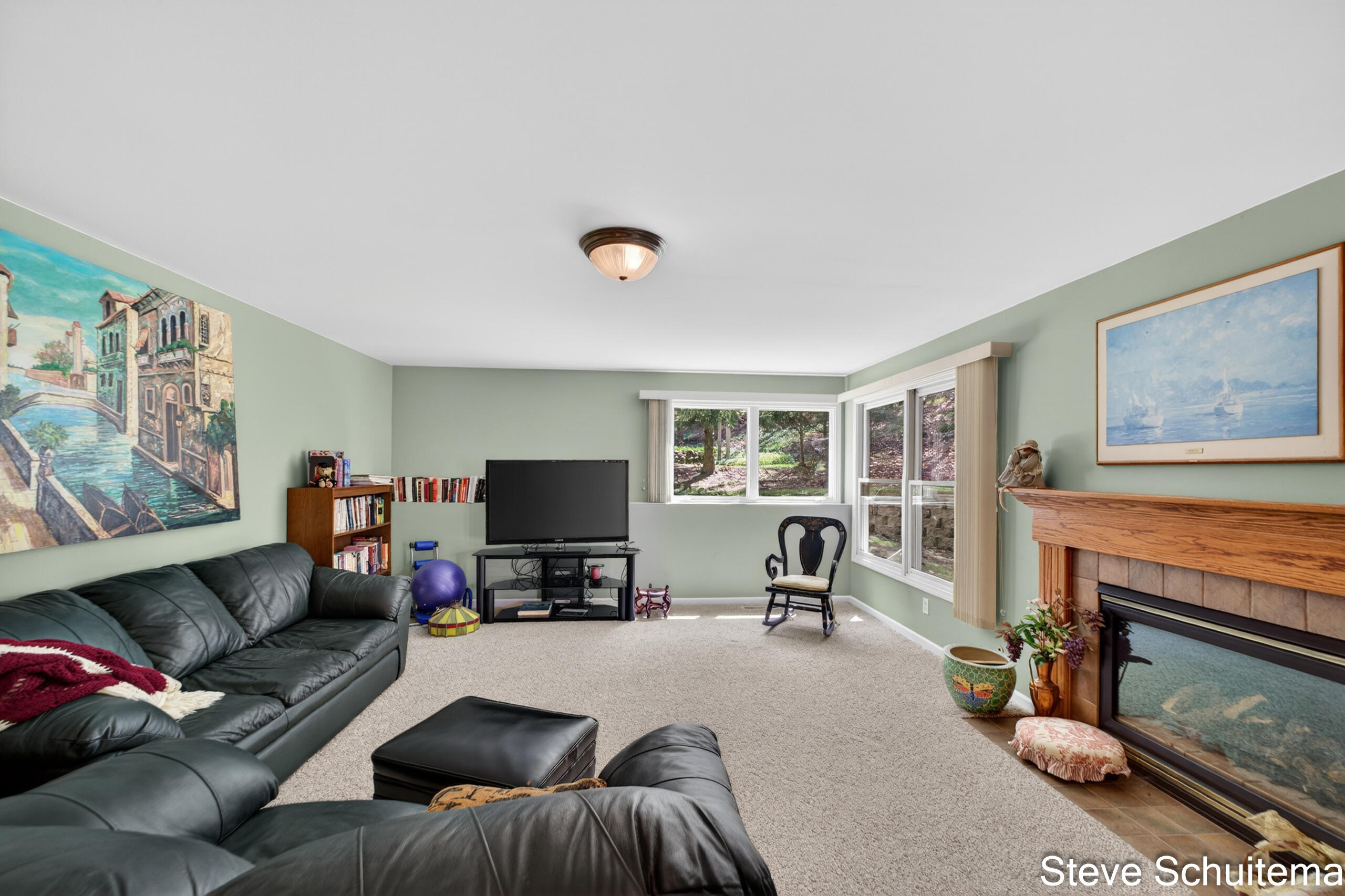 1949 Forest Glen Drive Muskegon MI 49441