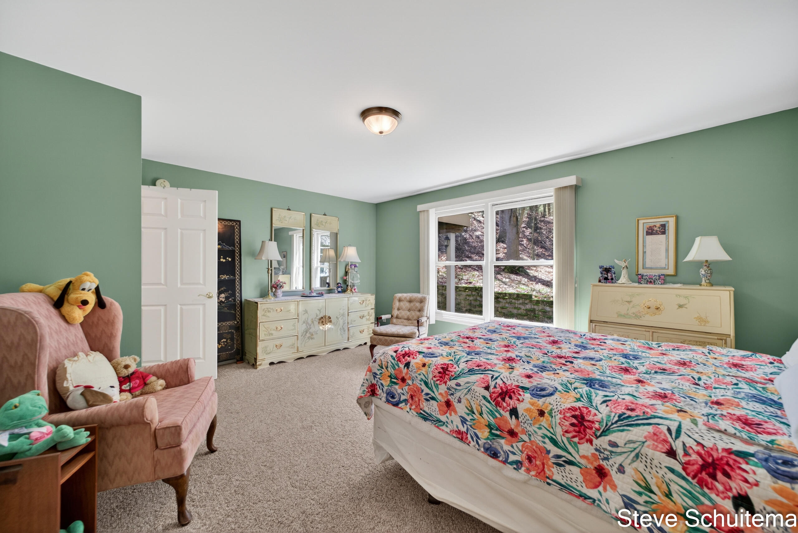 1949 Forest Glen Drive Muskegon MI 49441