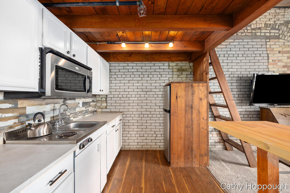 940 Monroe Avenue NW Grand Rapids MI 49503