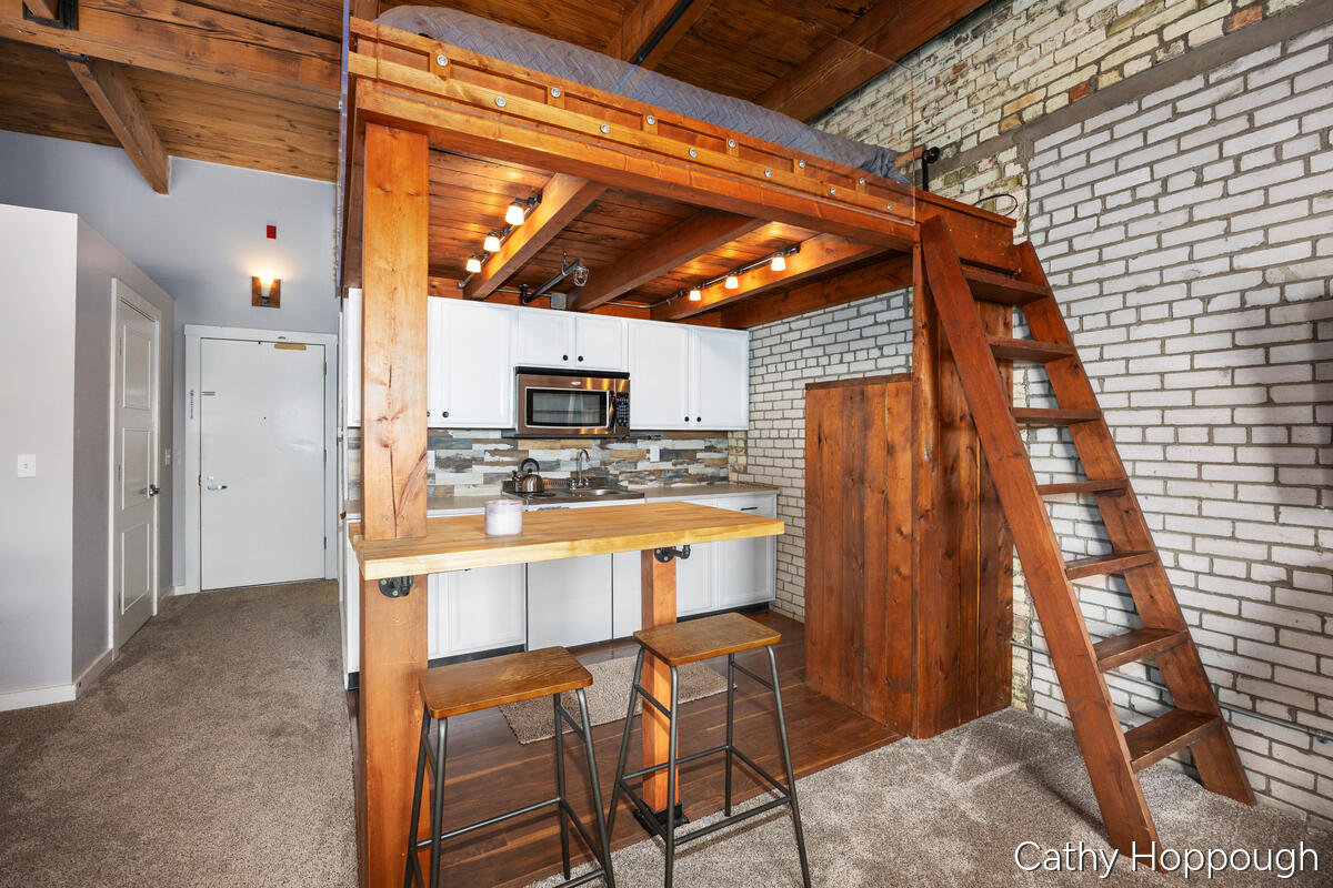 940 Monroe Avenue NW Grand Rapids MI 49503