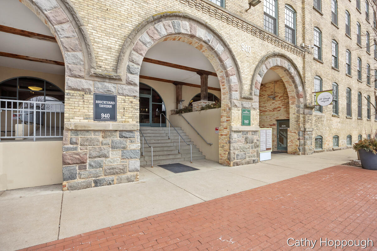 940 Monroe Avenue NW Grand Rapids MI 49503