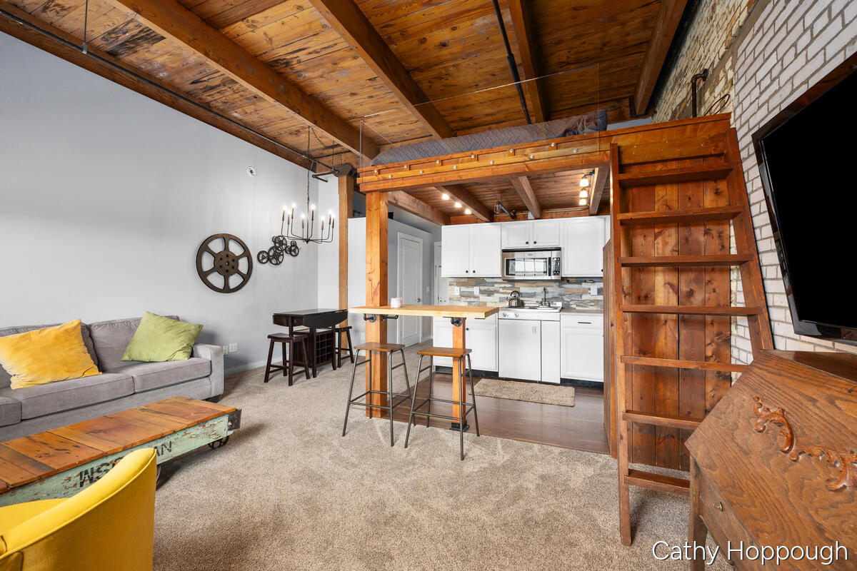 940 Monroe Avenue NW Grand Rapids MI 49503