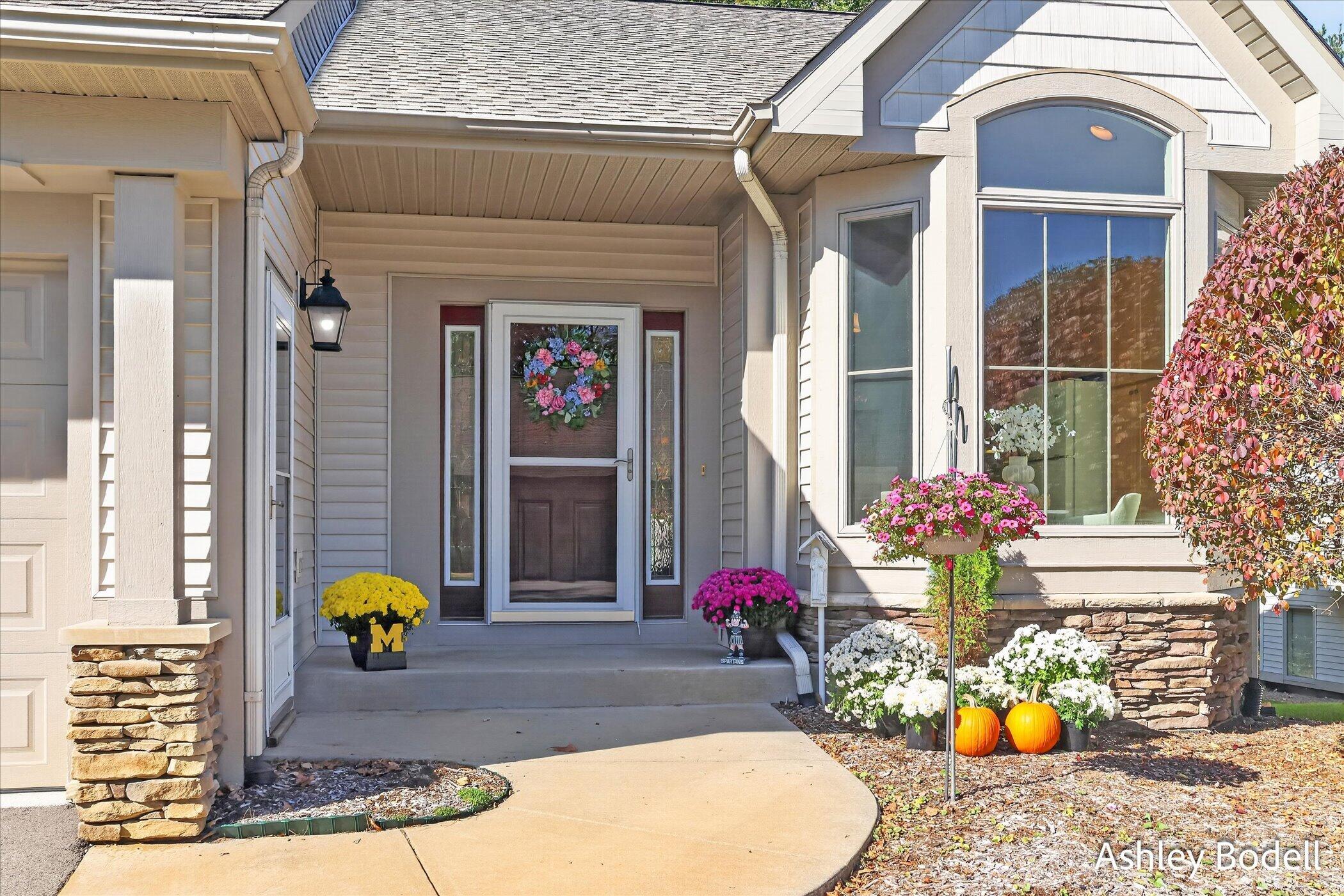 4349 Willow Lane Drive NE Grand Rapids MI 49525