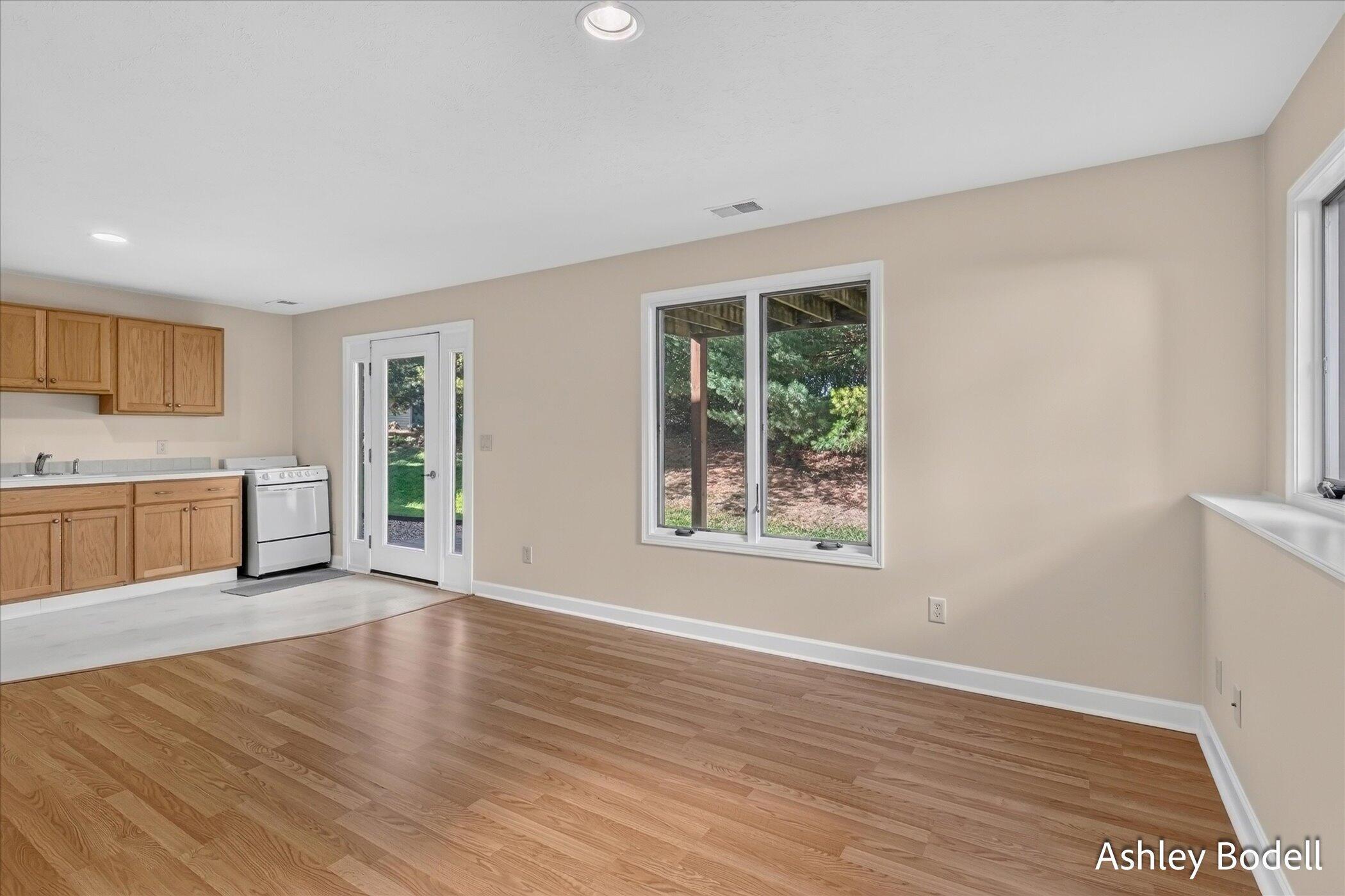4349 Willow Lane Drive NE Grand Rapids MI 49525
