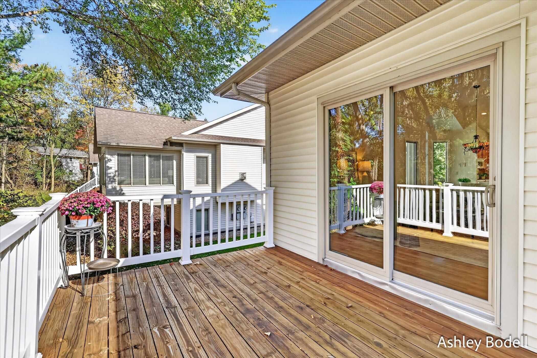 4349 Willow Lane Drive NE Grand Rapids MI 49525