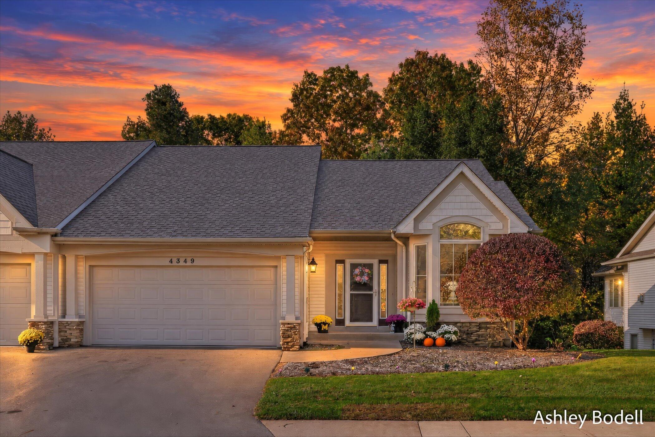 4349 Willow Lane Drive NE Grand Rapids MI 49525