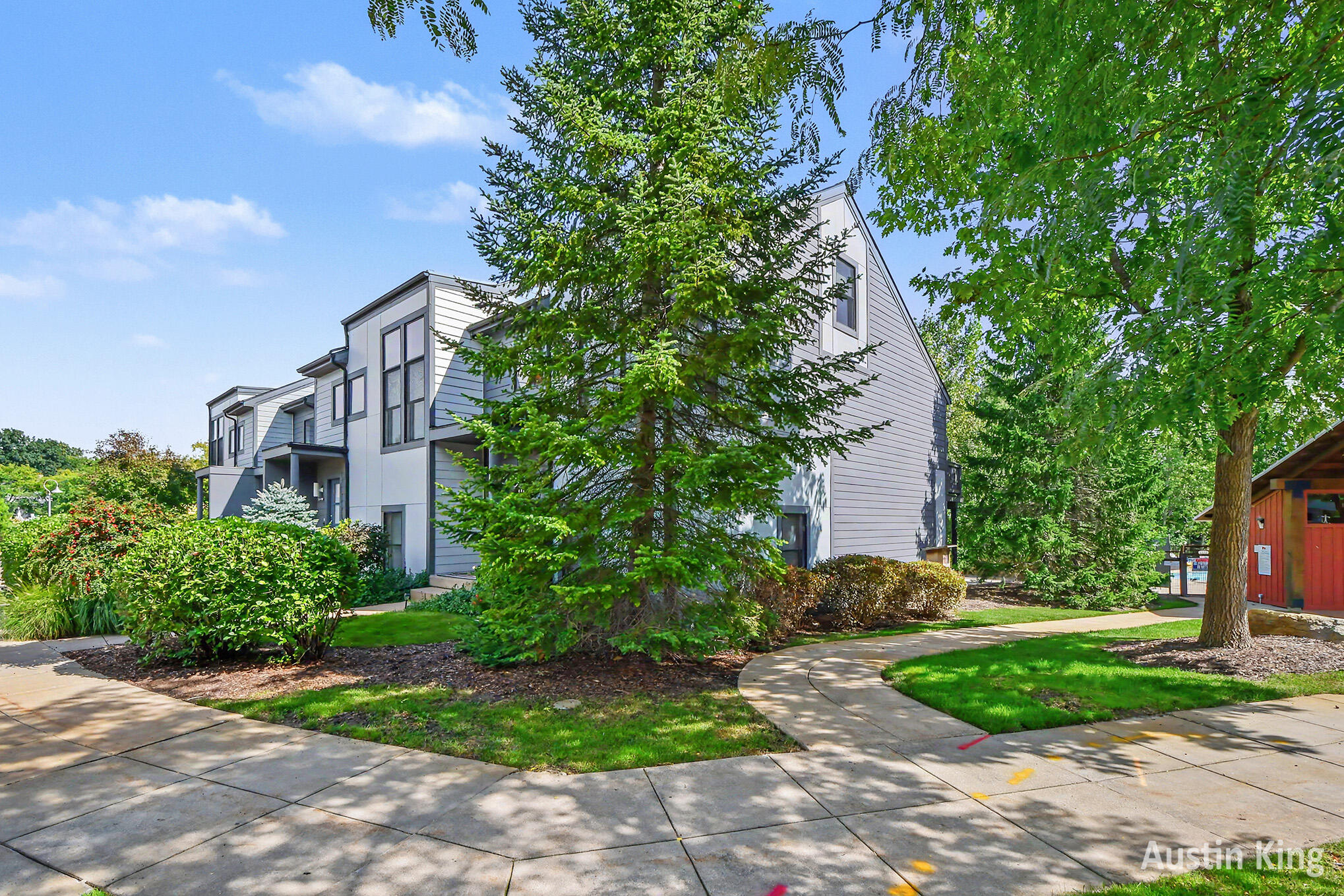 2114 New Town Drive NE Grand Rapids MI 49525