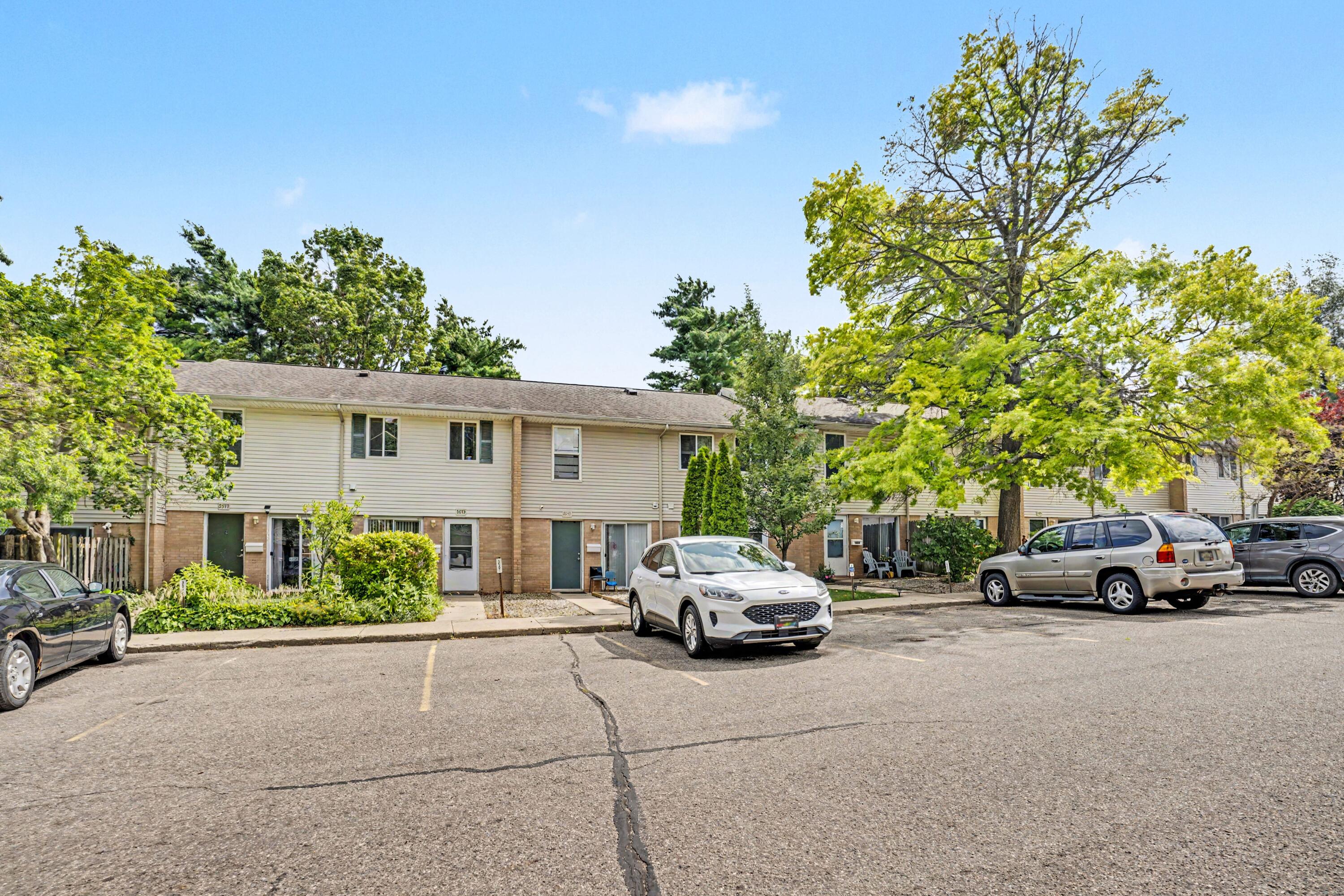 3583 Kenbrooke Court Kalamazoo MI 49006