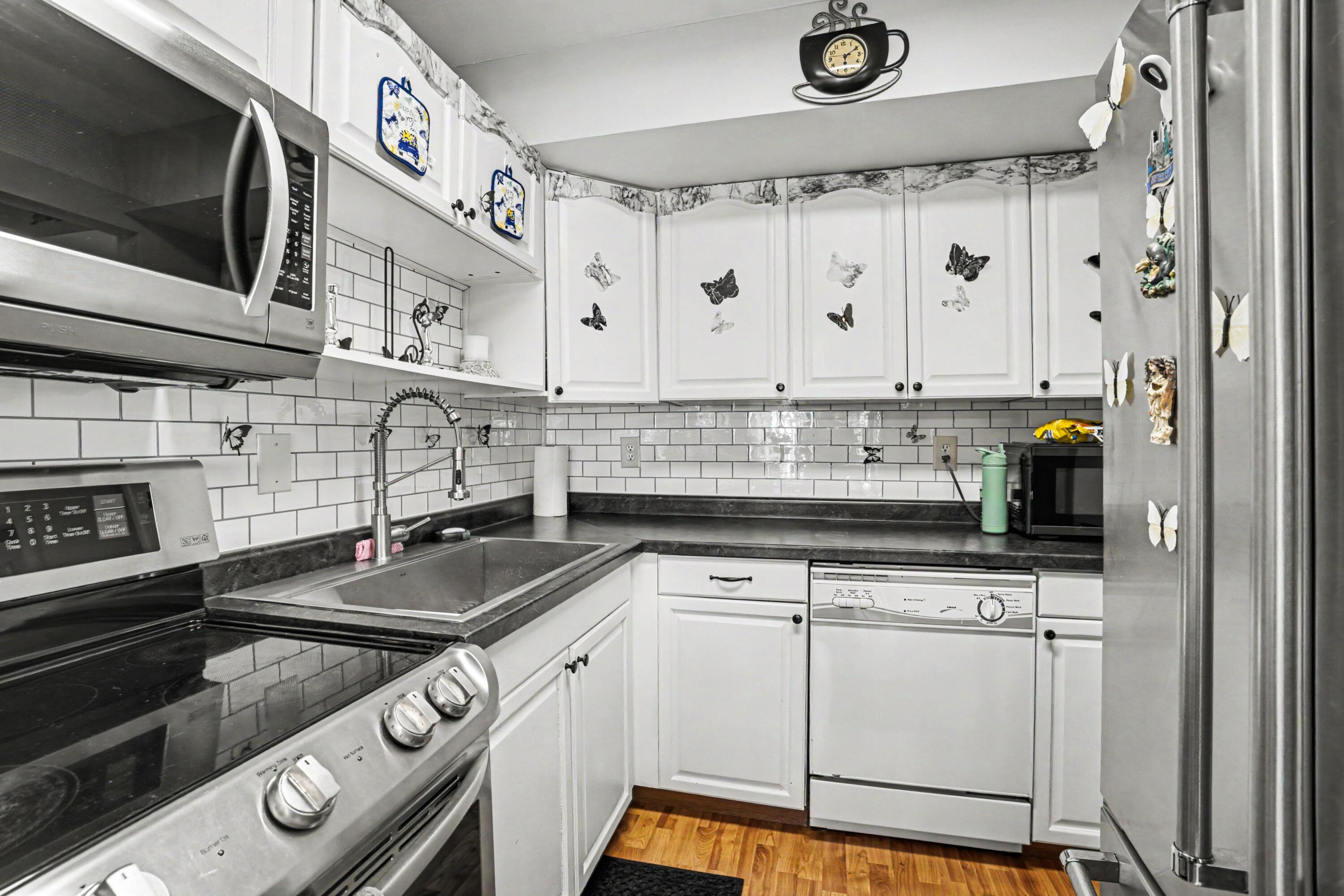 3583 Kenbrooke Court Kalamazoo MI 49006