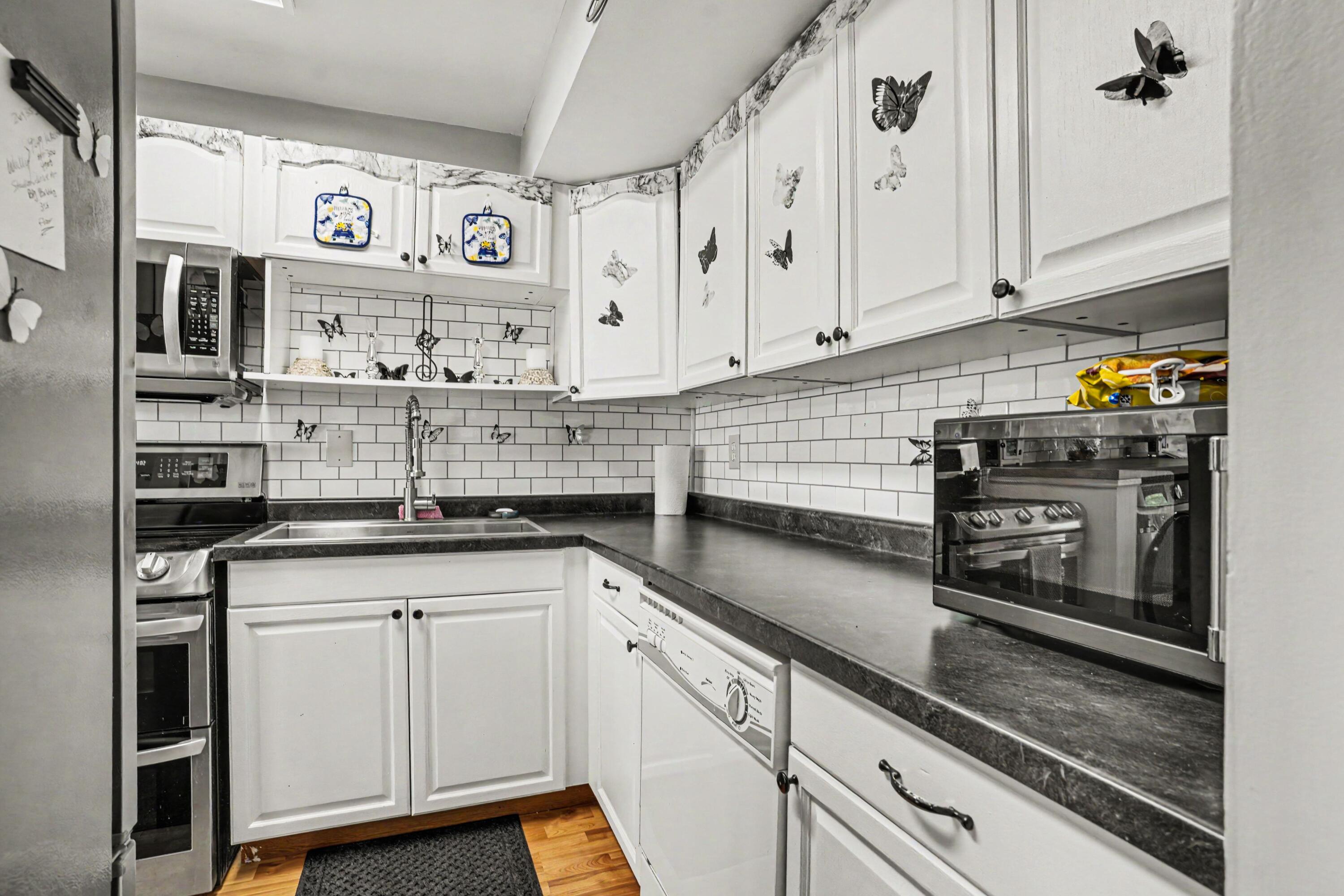 3583 Kenbrooke Court Kalamazoo MI 49006