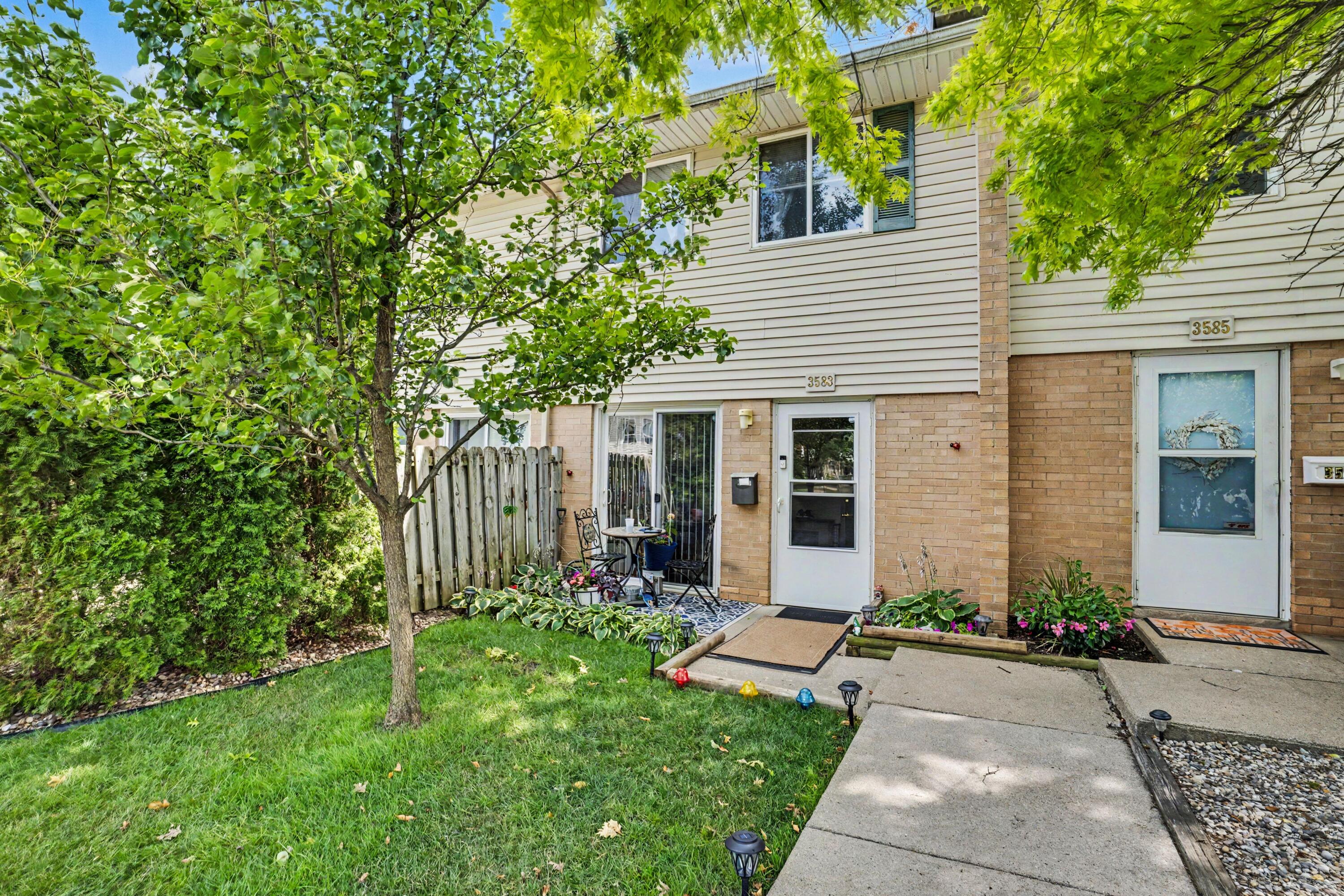 3583 Kenbrooke Court Kalamazoo MI 49006