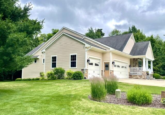 5533 S Red Pine Circle Kalamazoo MI 49009