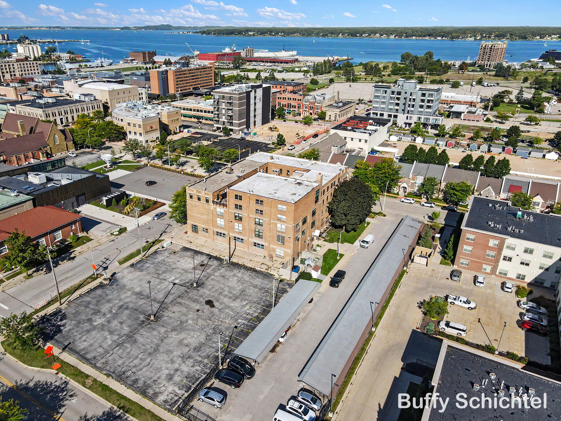 297 W Clay Avenue Muskegon MI 49440