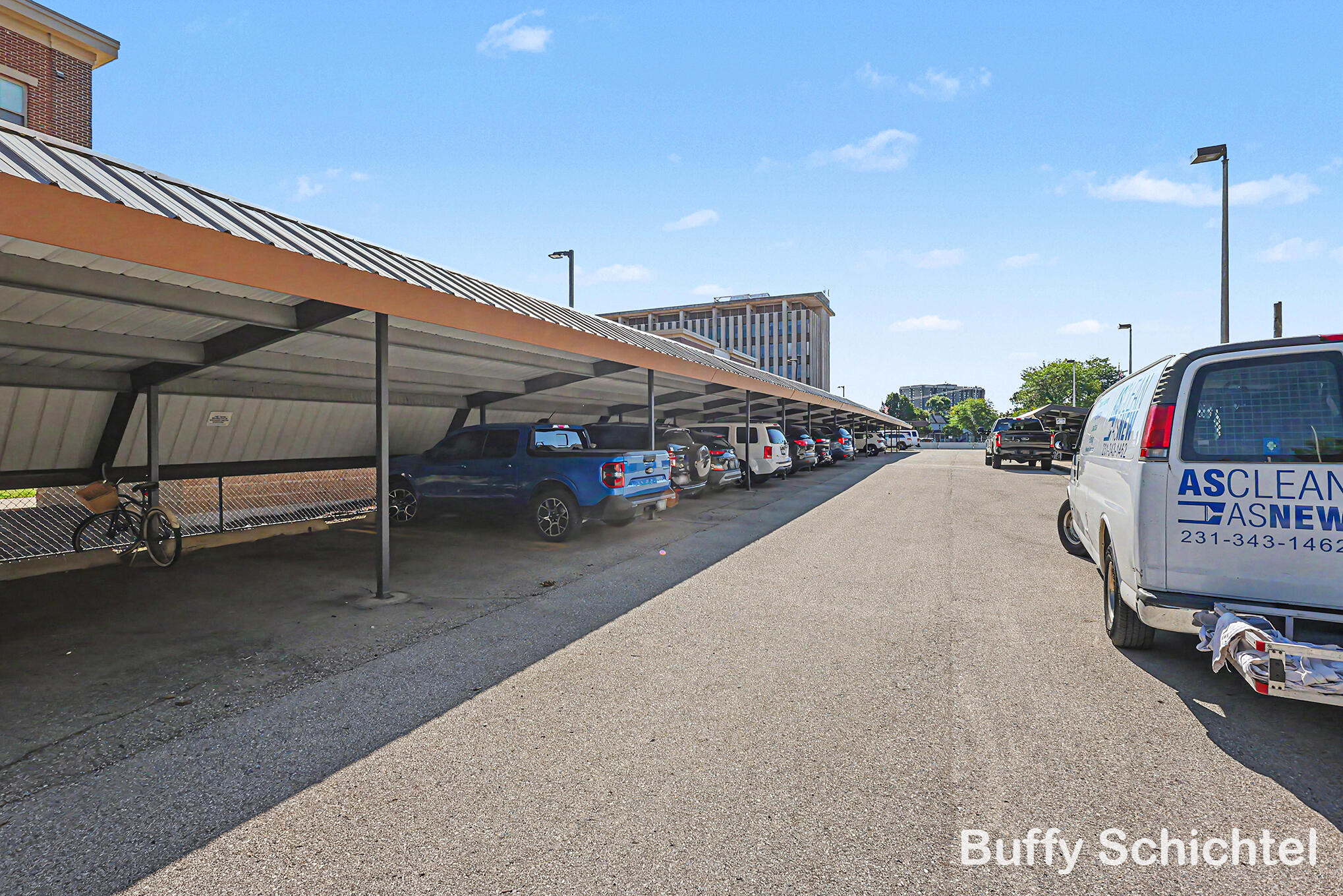 297 W Clay Avenue Muskegon MI 49440