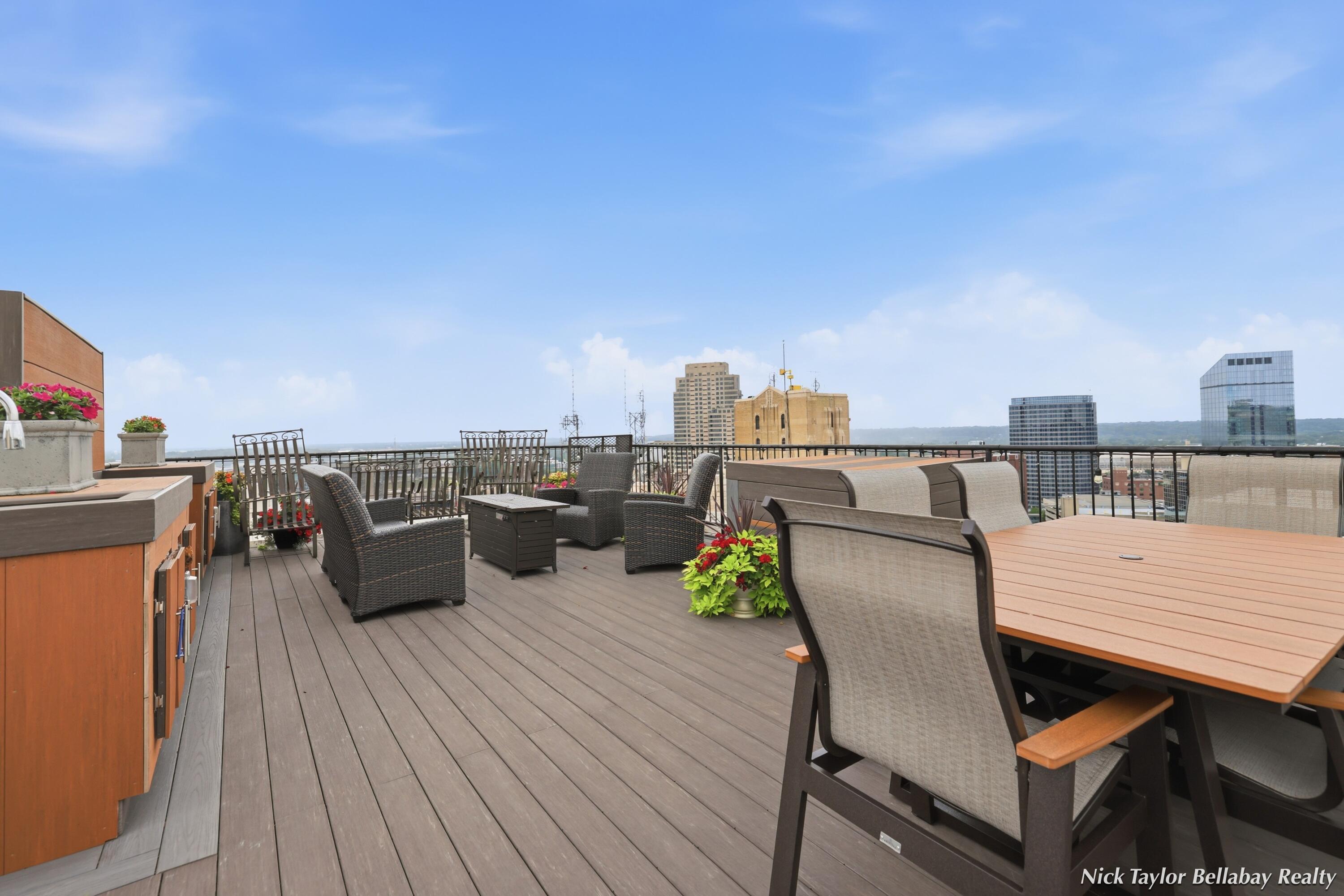 60 Monroe Center Street NW Grand Rapids MI 49503