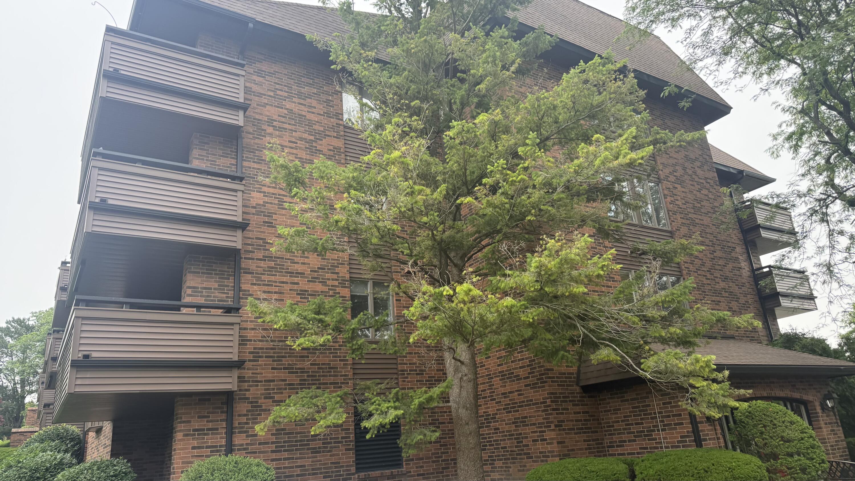 3181 Charlevoix #302 Drive SE Grand Rapids MI 49546