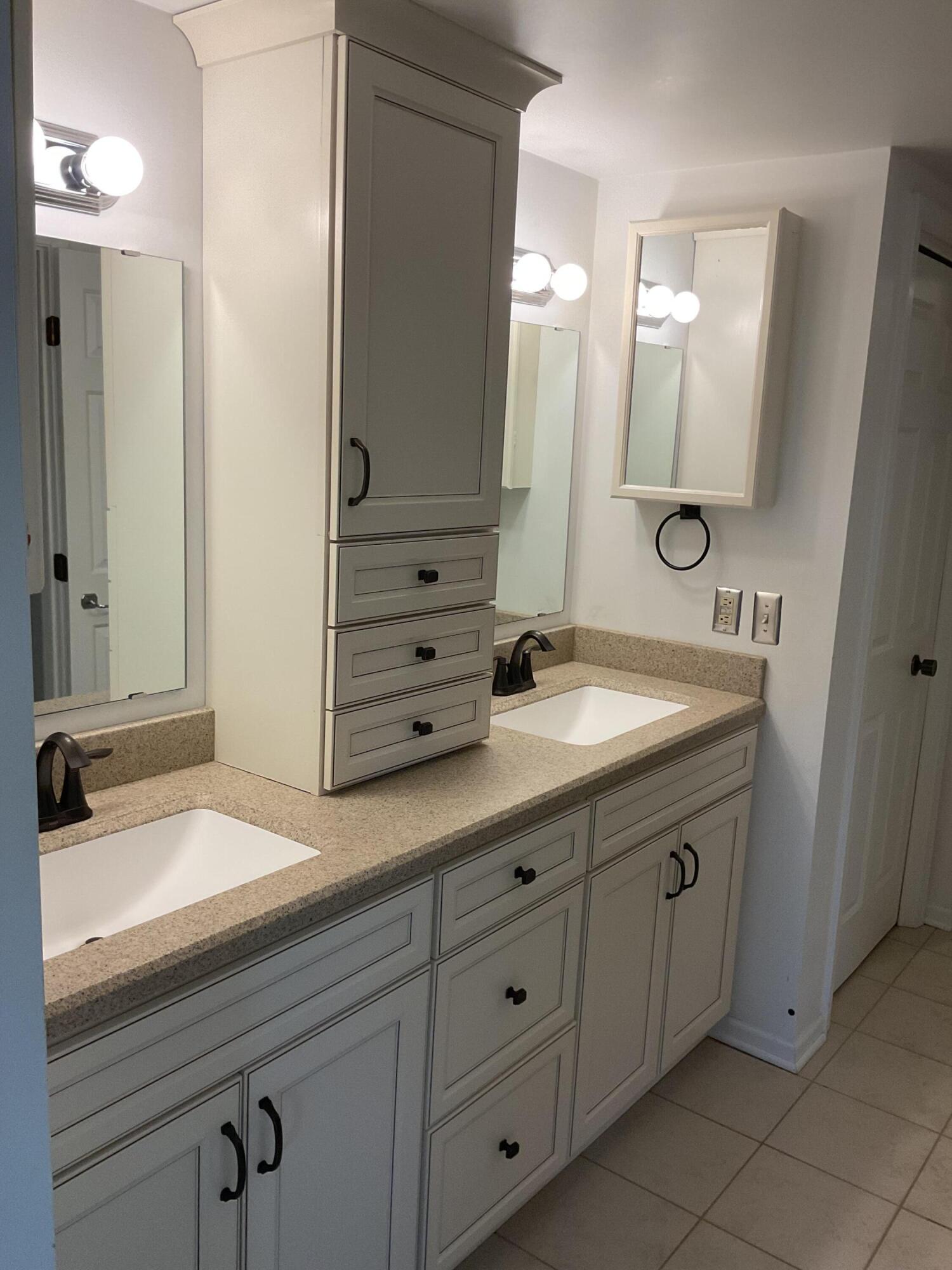 3181 Charlevoix Drive SE Grand Rapids MI 49546