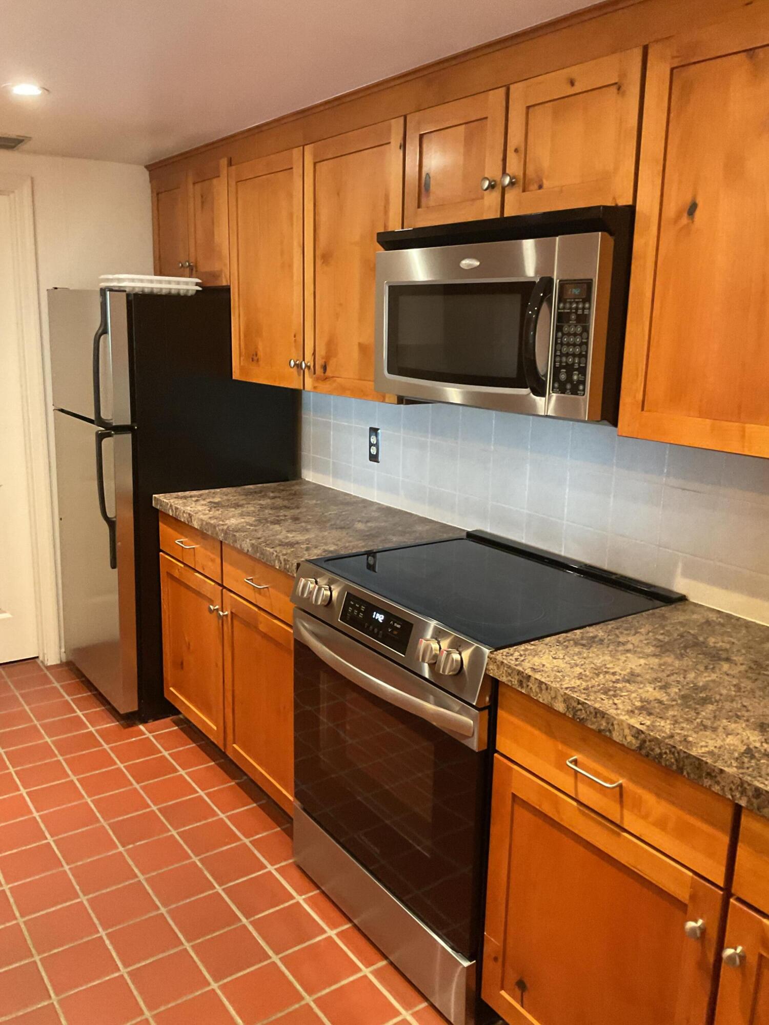 3181 Charlevoix Drive SE Grand Rapids MI 49546