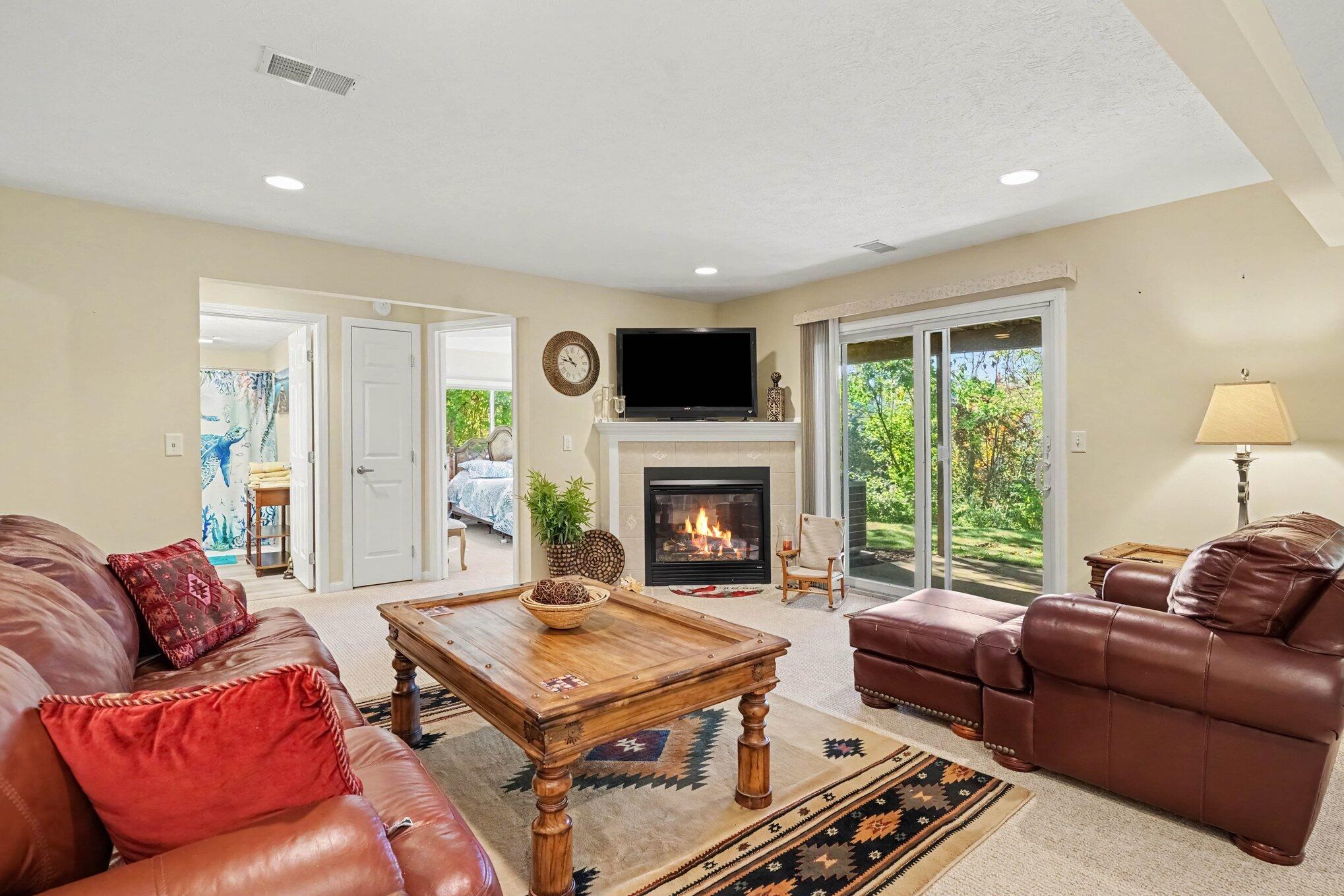 1538 Beechtree Cmns Grand Haven MI 49417