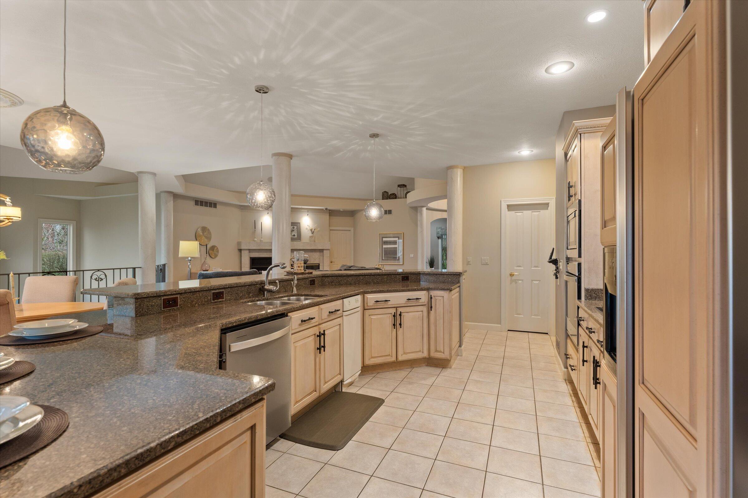 33084 Lake Forest Court Niles MI 49120